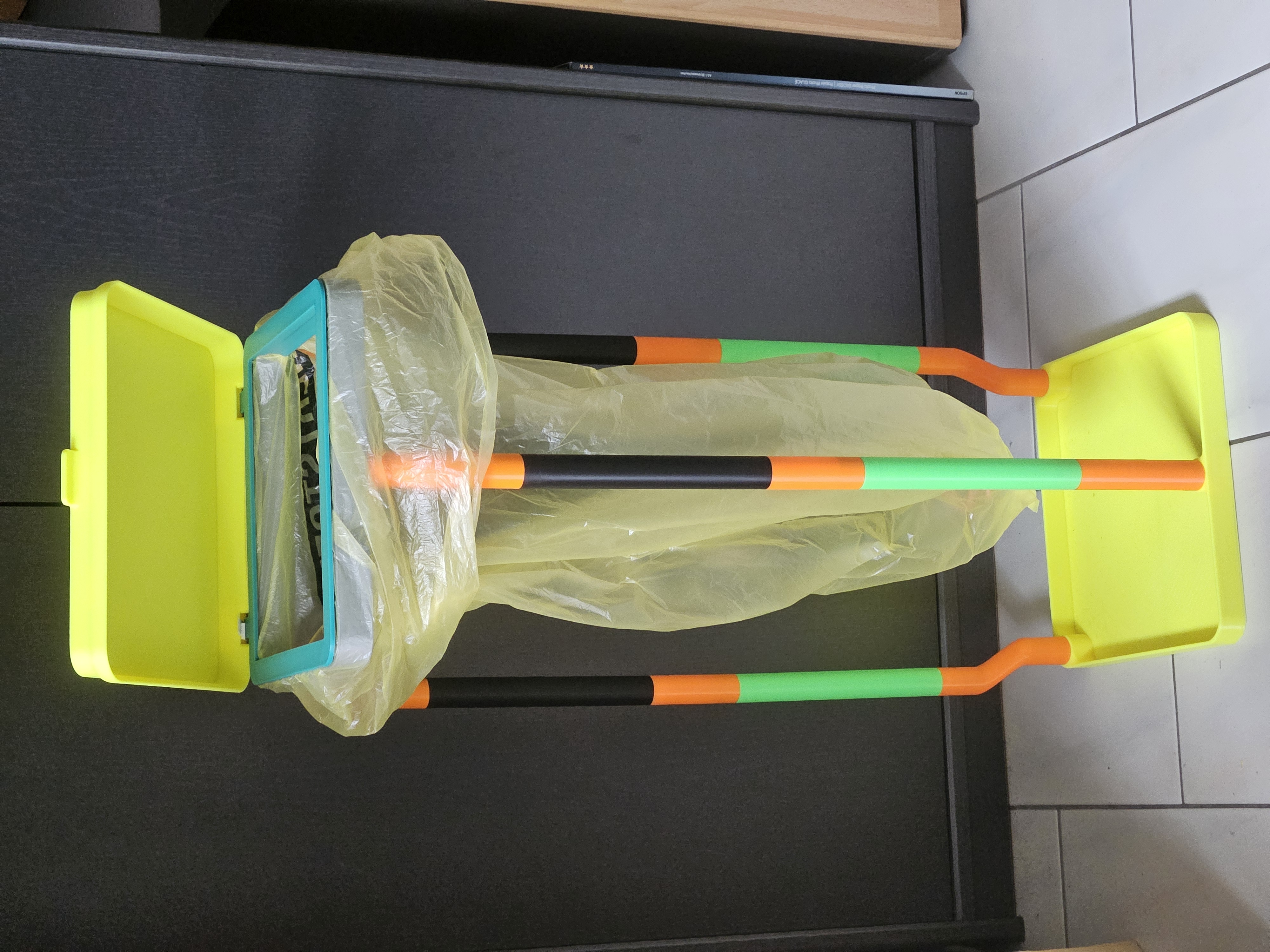 Garbage bag stand