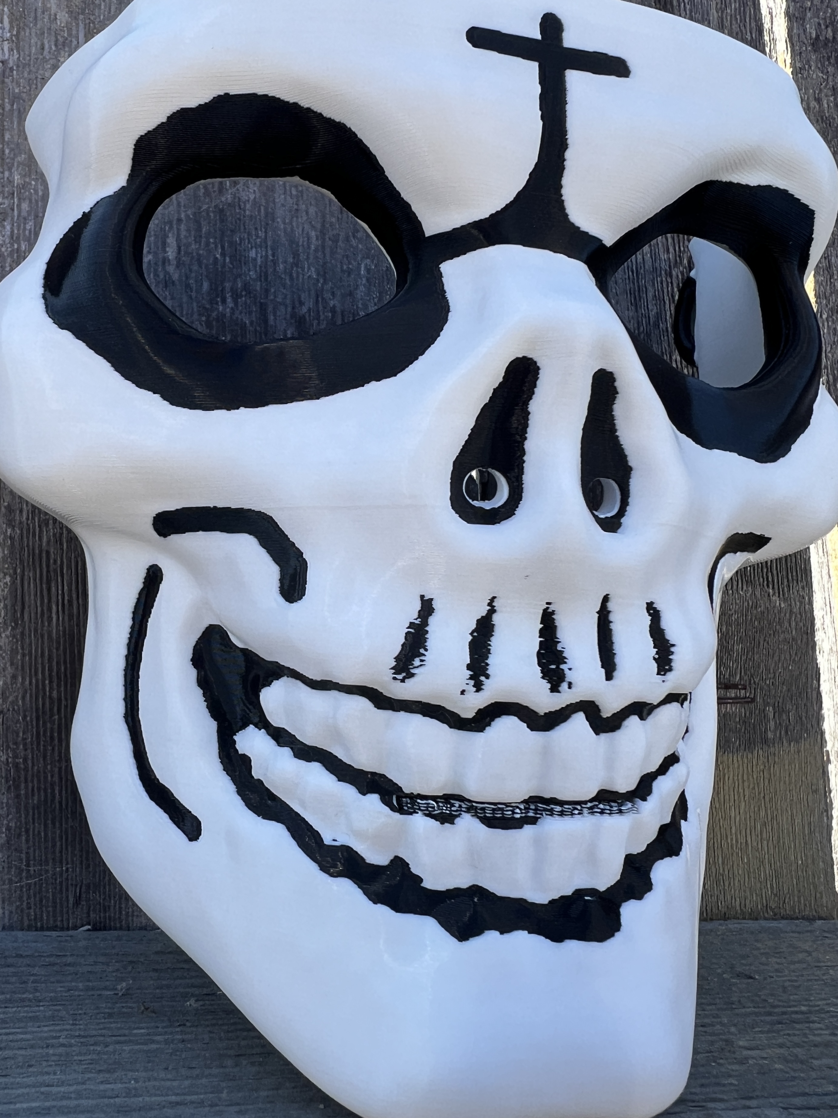 Skull Mask painted in PrusaSlicer and printed with MMU3.