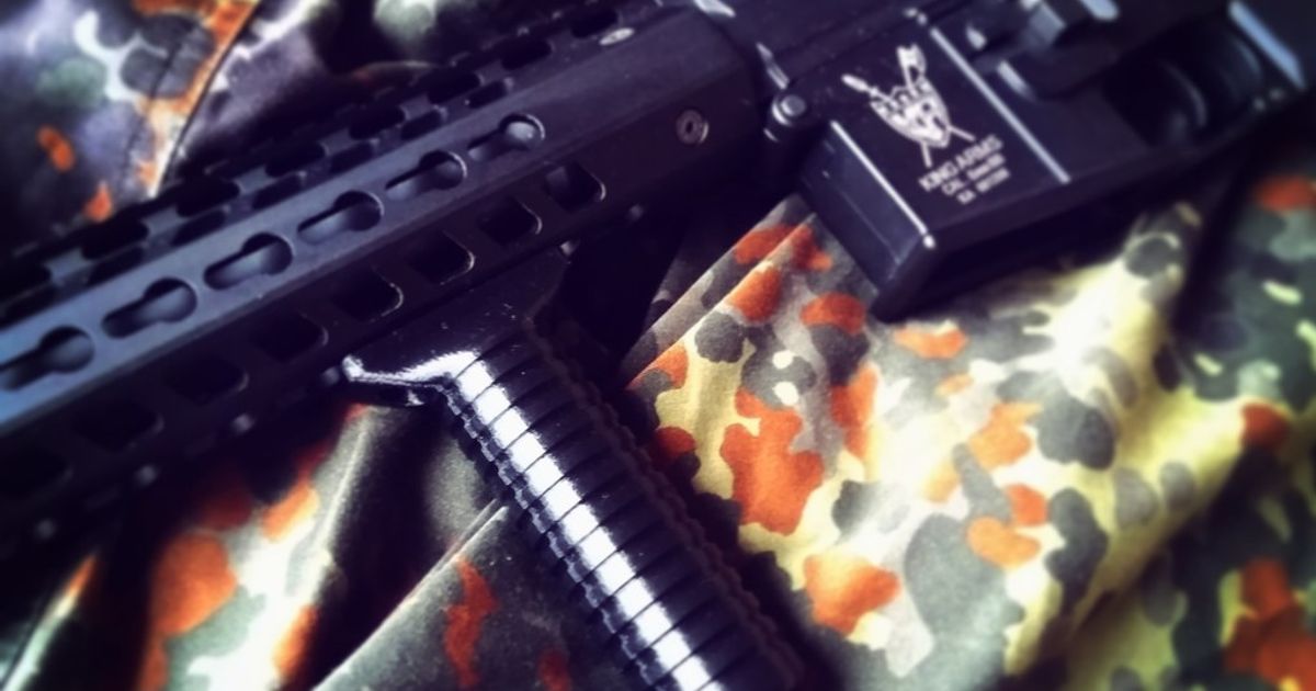 Airsoft KeyMod Foregrip by Download free STL model