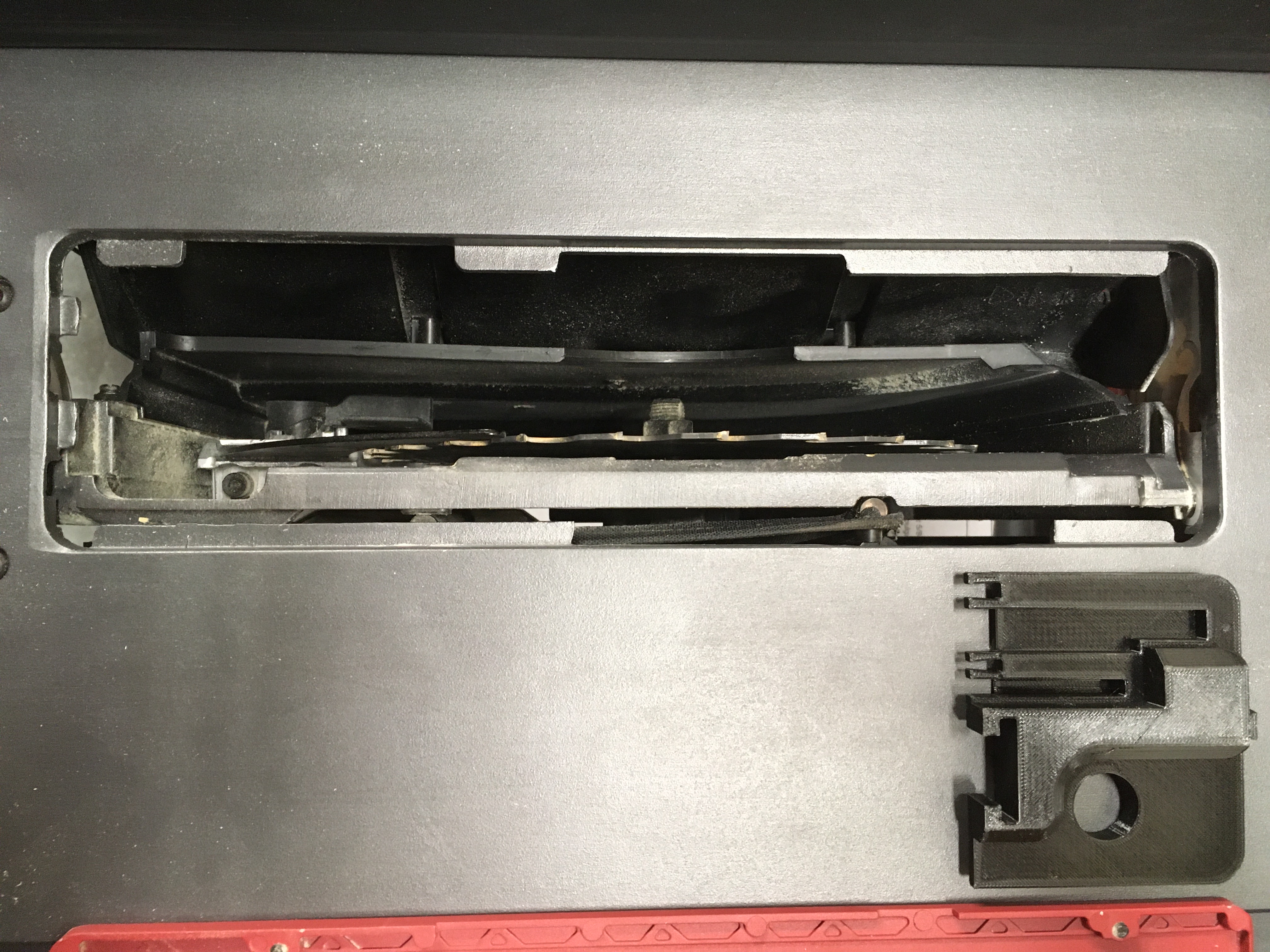 Miniatura 4 do modelo 3D Skil Table Saw Zero Clerance Insert