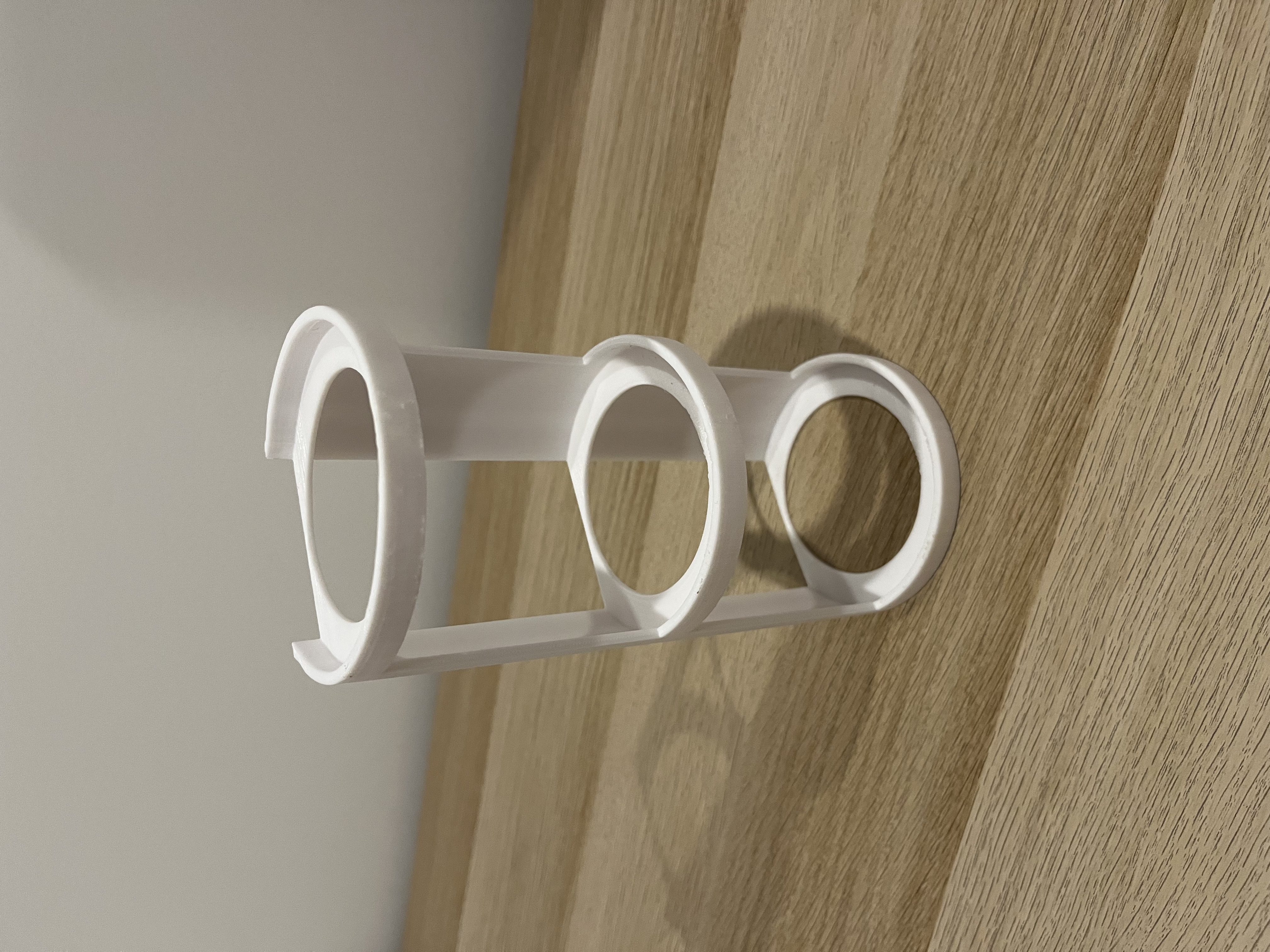 Vertical support for soap dishes by Amador Profissional Download free