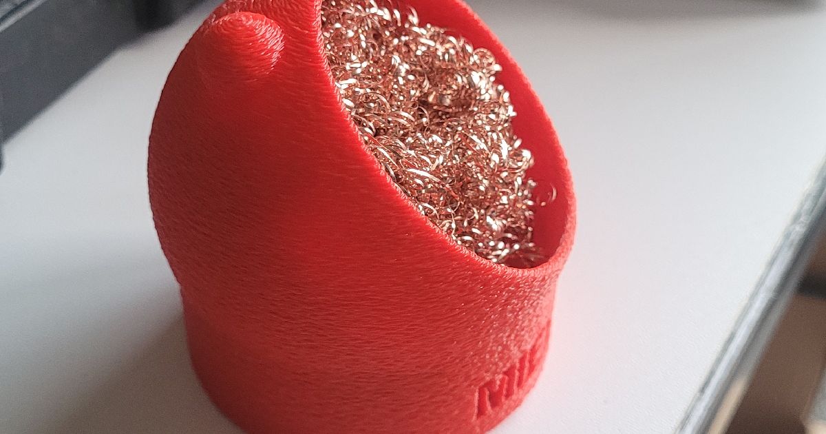 Container for cleaning soldering tips by Bartosz Łata Download free