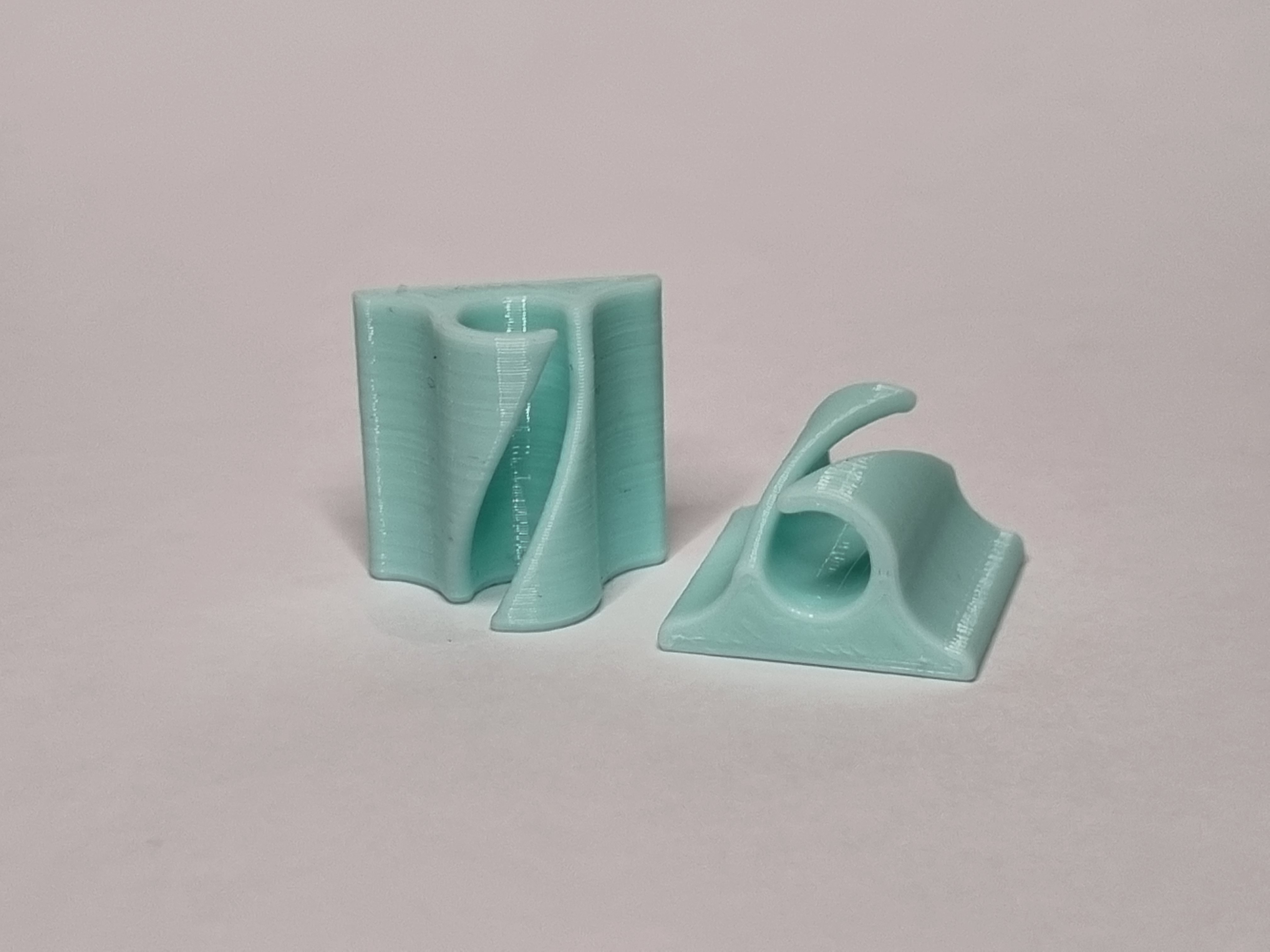 Simple Cable Holder