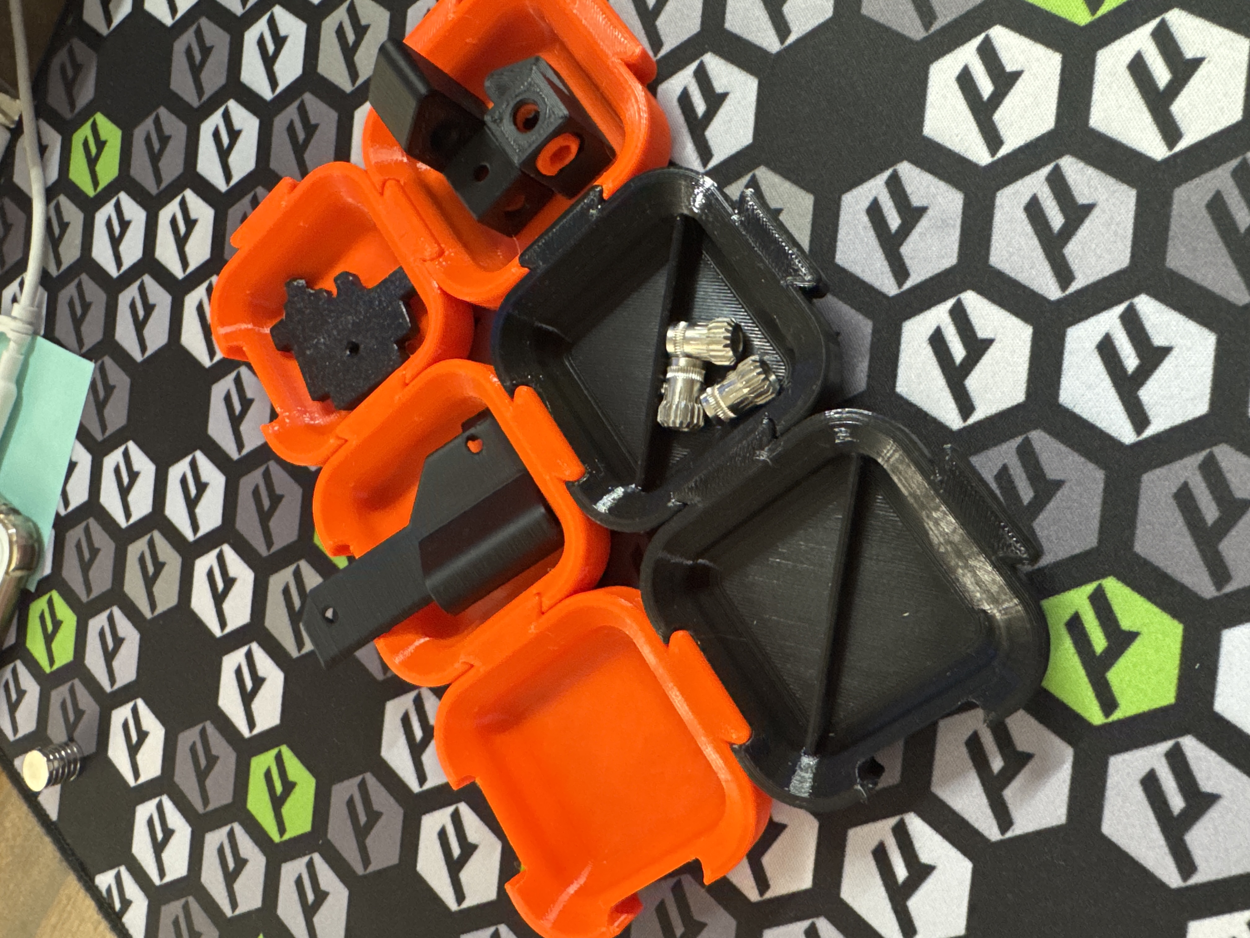 Beefier interlocking, magnetic, stakable project trays