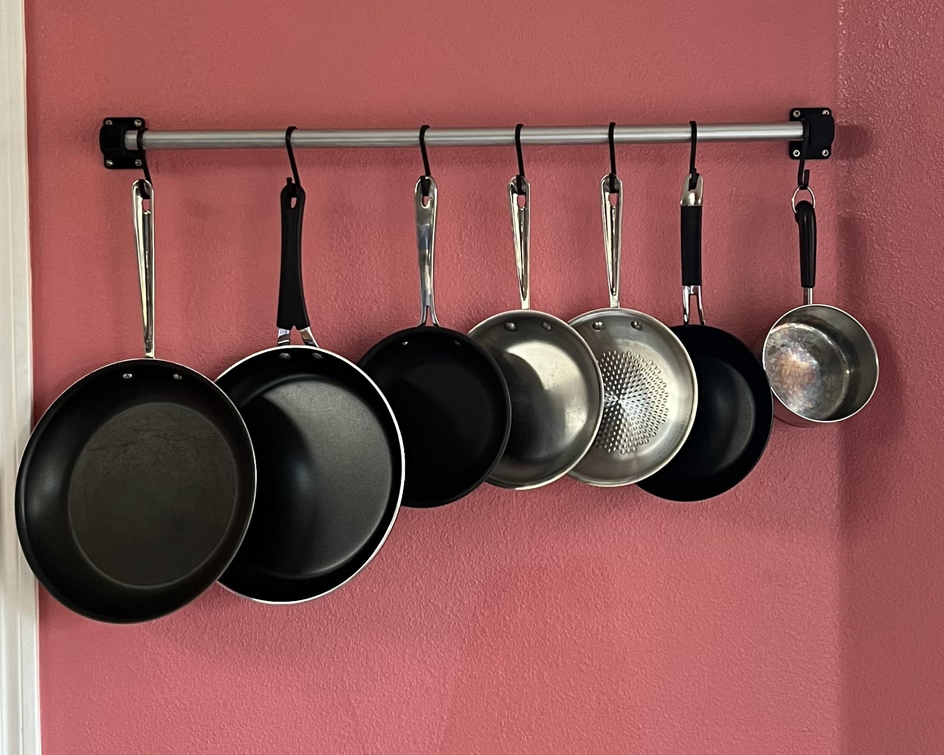 Universal EMT Conduit Wall Hanger