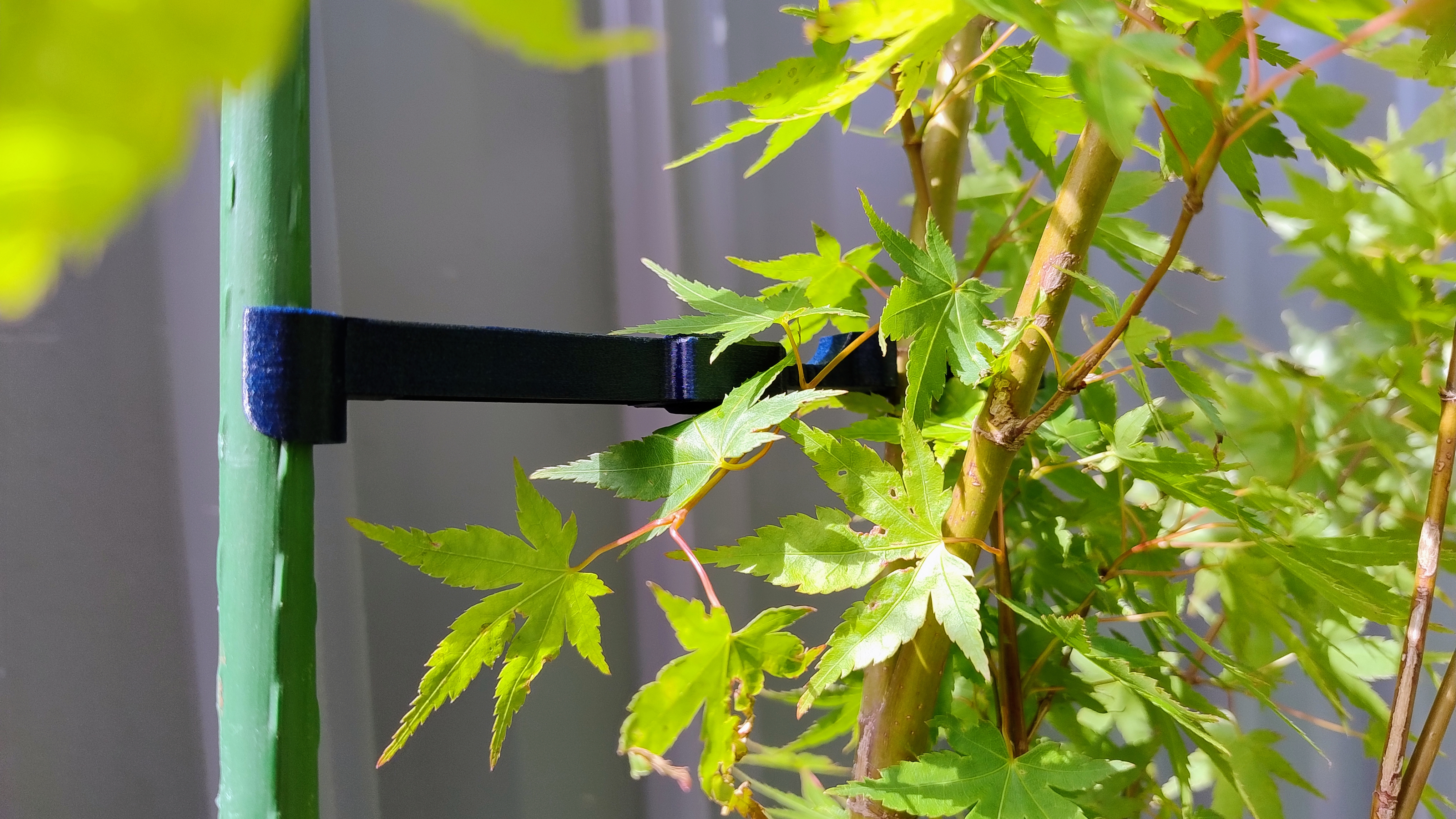 Young tree support — miniatura 2