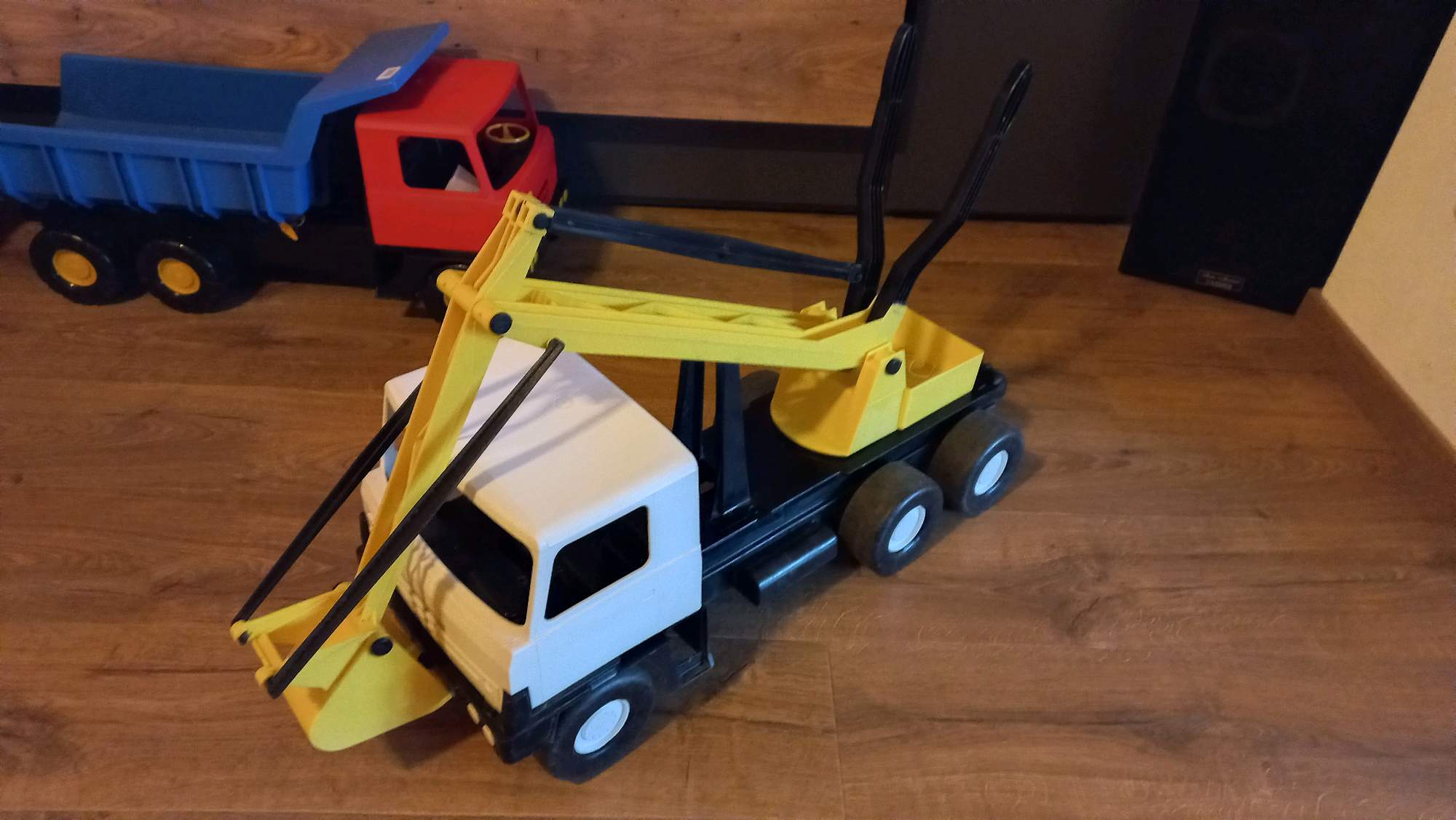 Children TATRA 815 toy spare parts for recovery