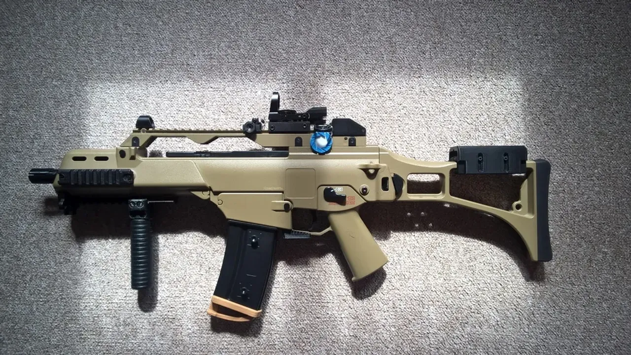 adjustable pad/cheek rest for airsoft G36c (still foldable) by