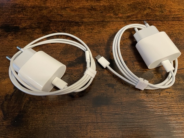 Cable tie for iPhone/iPad cables by ShadowMoses | Download free STL model | Printables.com