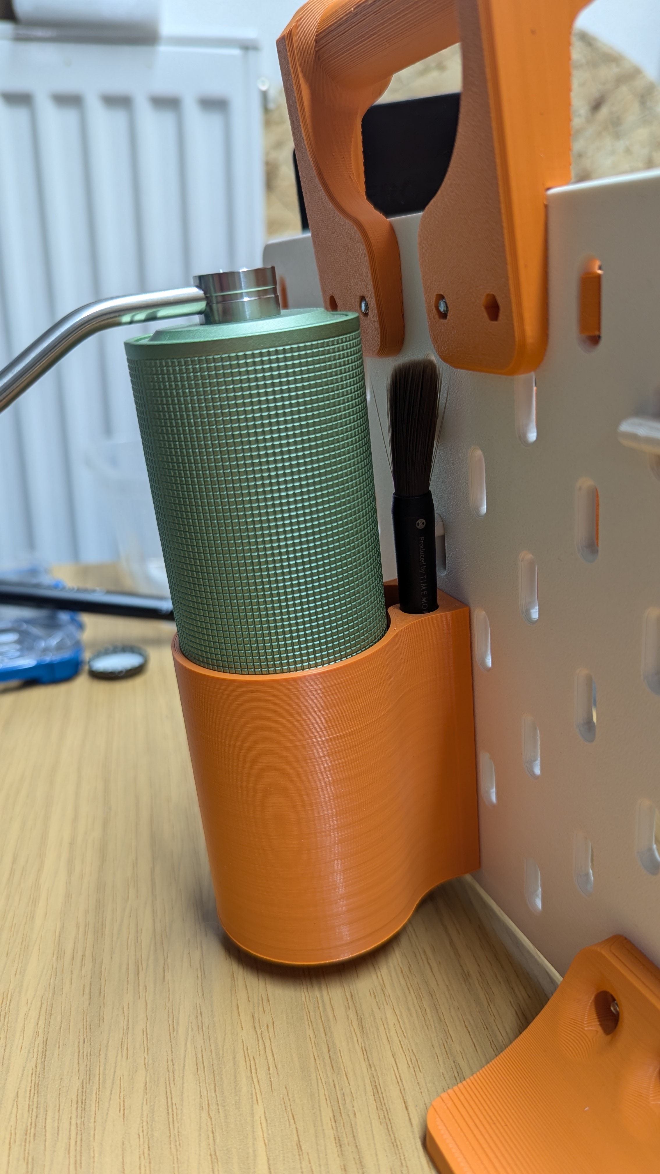 Skadis holder for Timemore Chestnut C3s coffee grinder with brush by