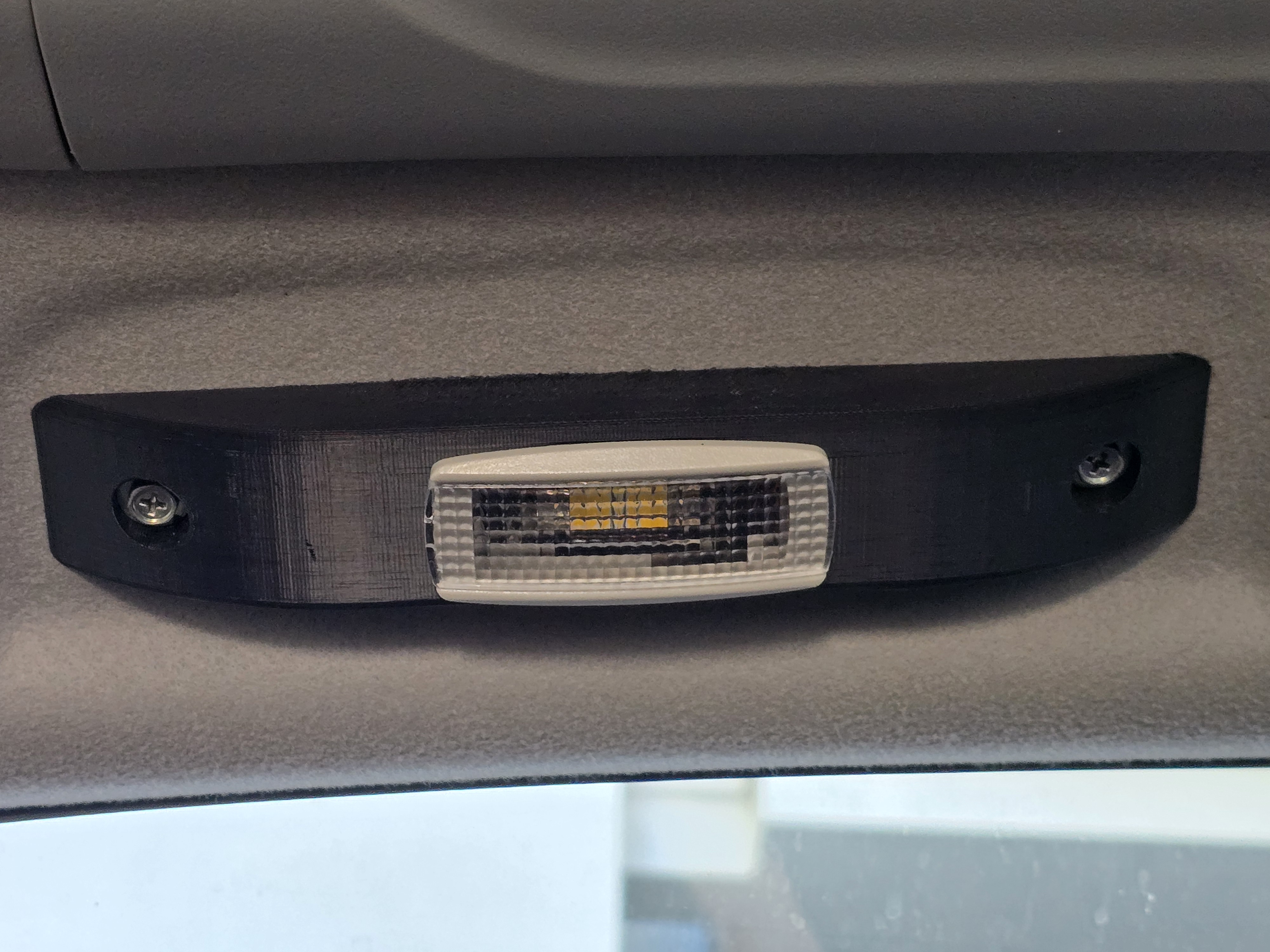 Mitsubishi ASX backseat lighting v2