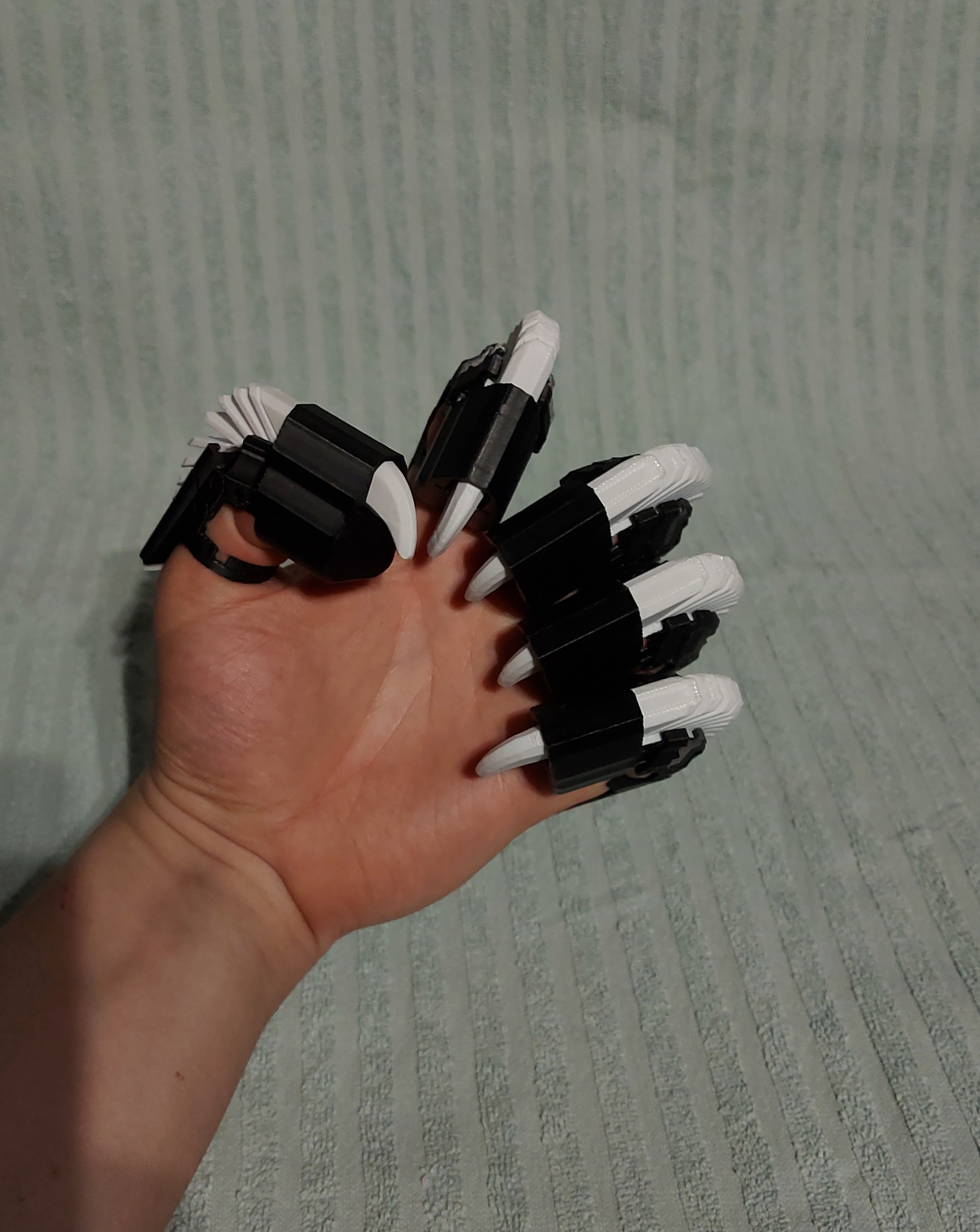Extending claws — miniatura 5