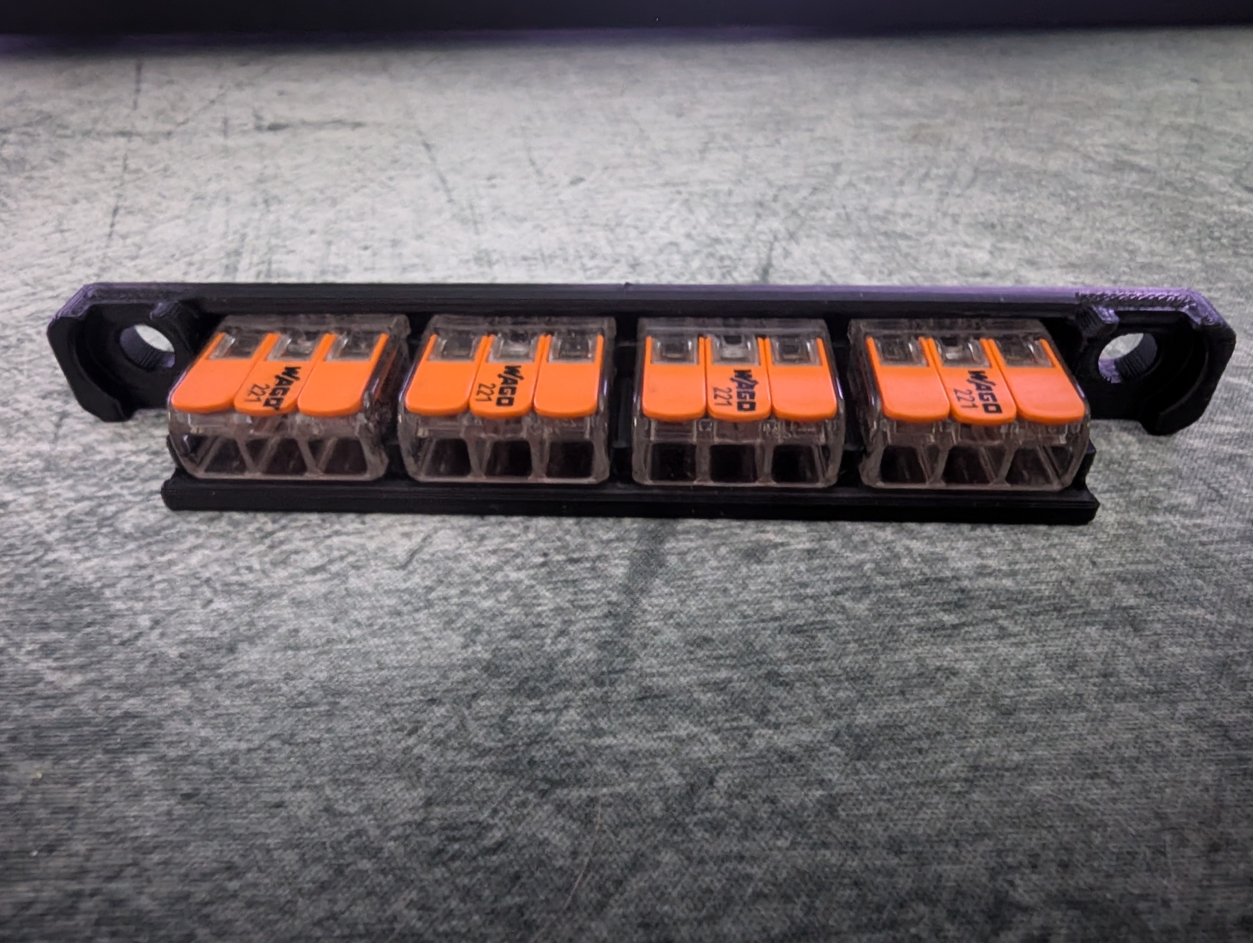4x 221-413 and 3x 221-412+1 221-413 Wago Mounts for 2020 Extrusion