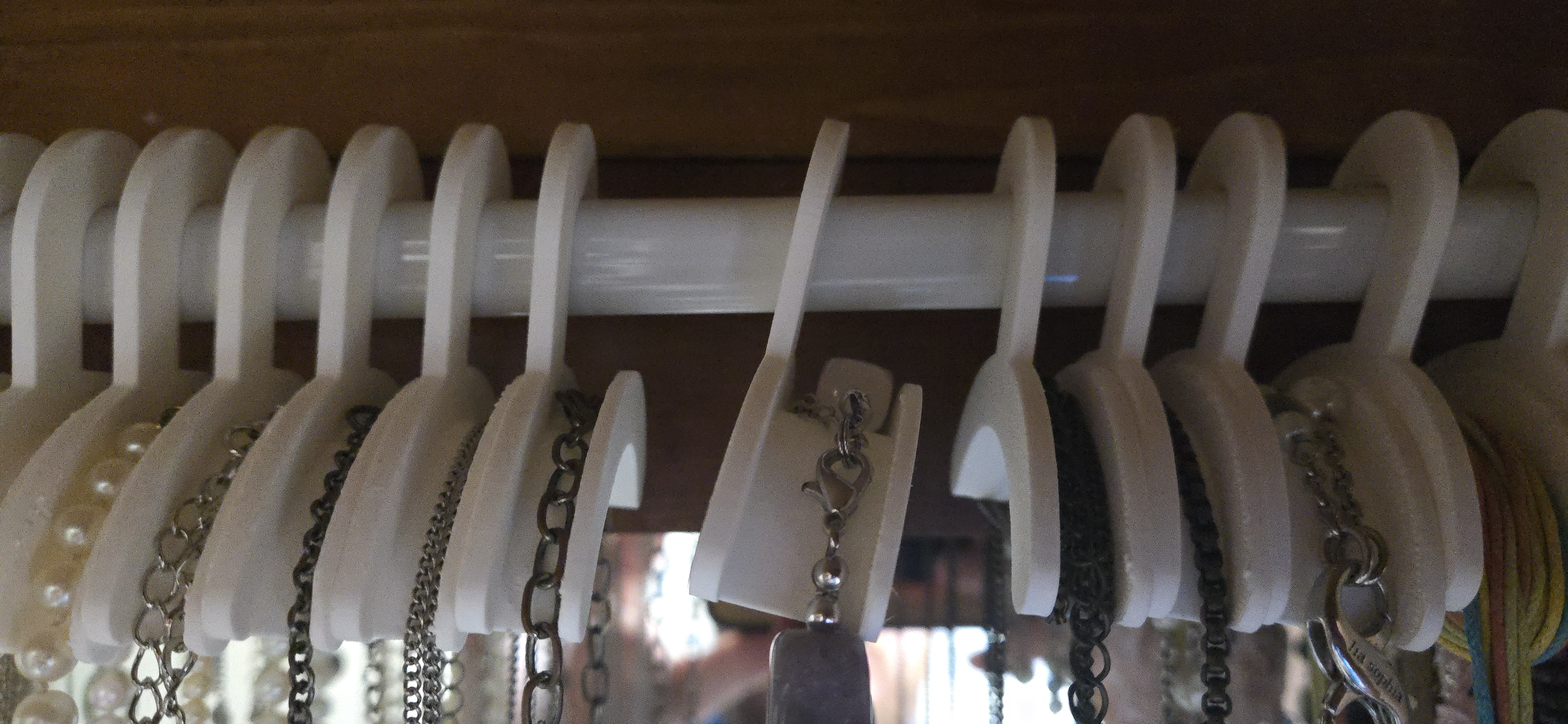Necklace Hanger — miniatura 2