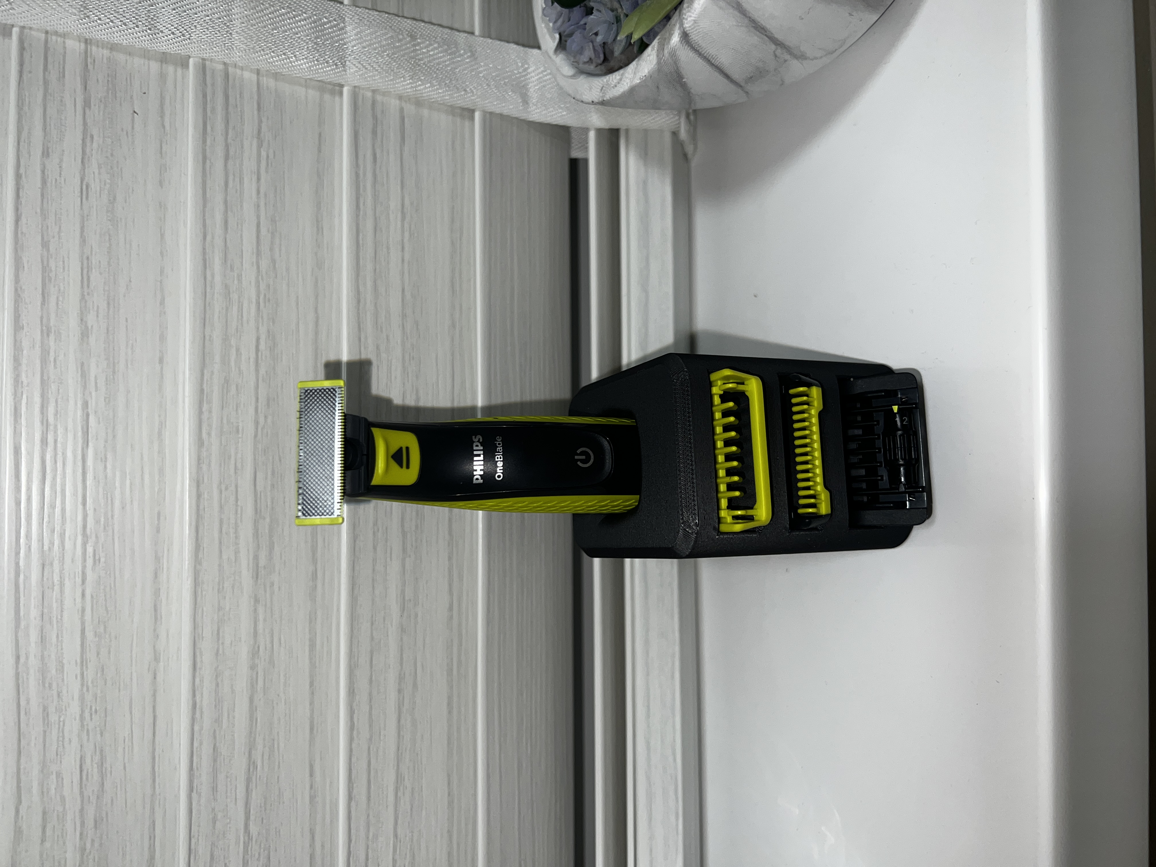 Phillips oneblade stand