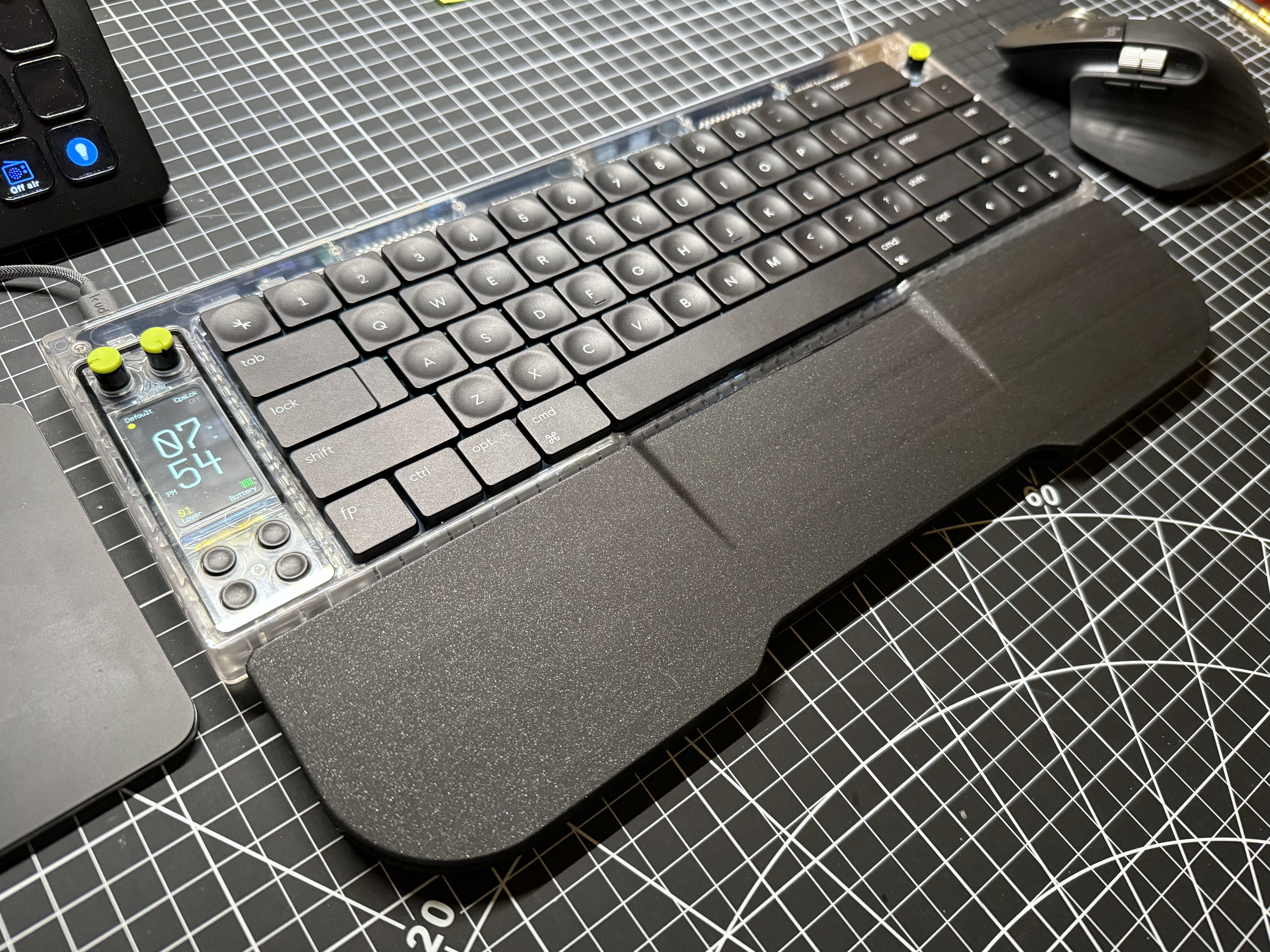 Wrist rest for Nomad [E] keyboard