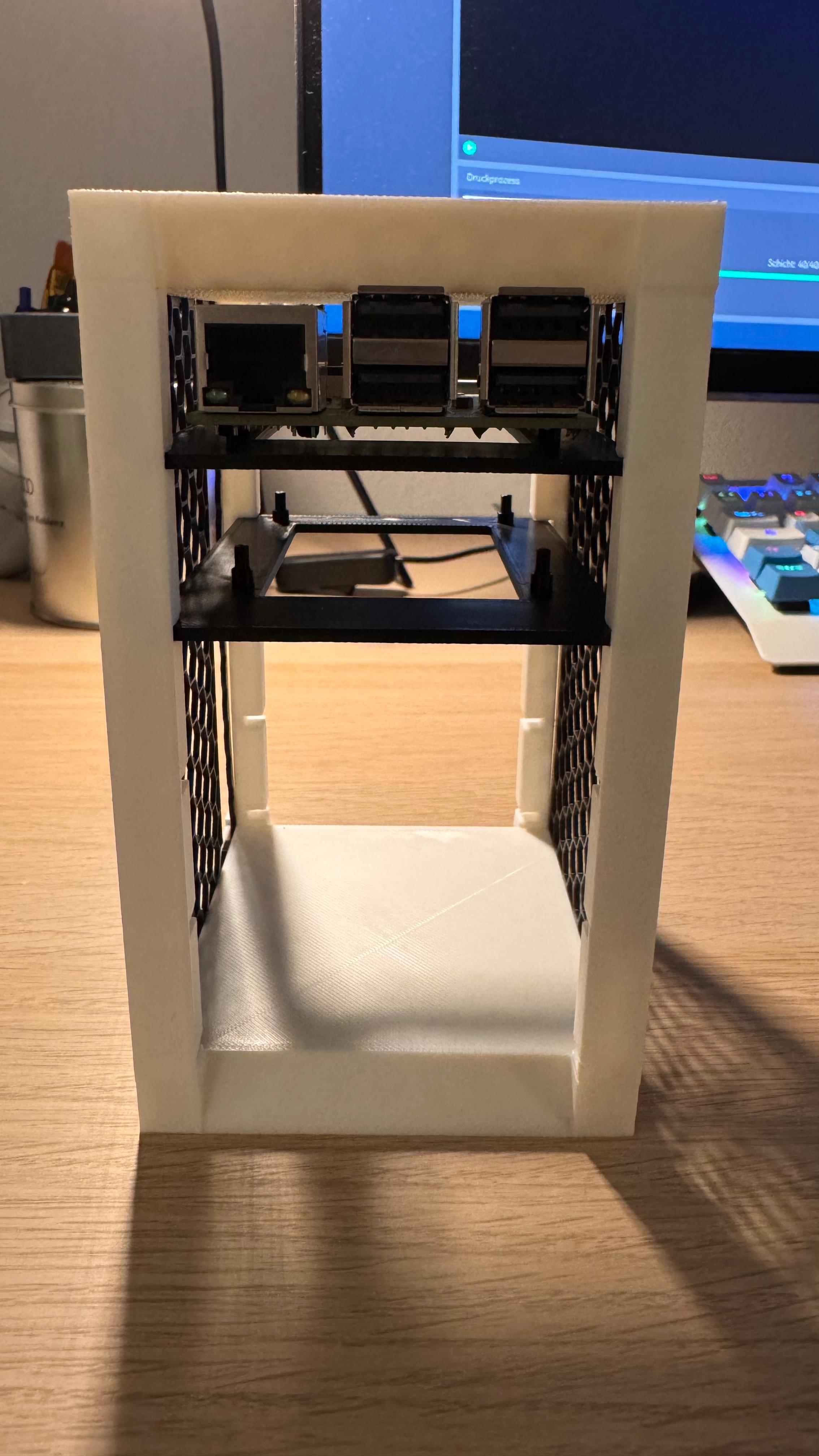 Miniatura 2 do modelo 3D Raspberry Pi 5 Server Rack (5 QTY)