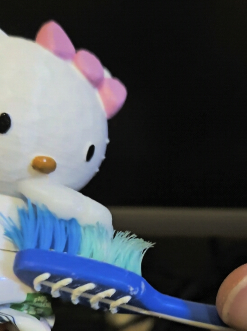 Hello Kitty Toothpaste — thumbnail 3