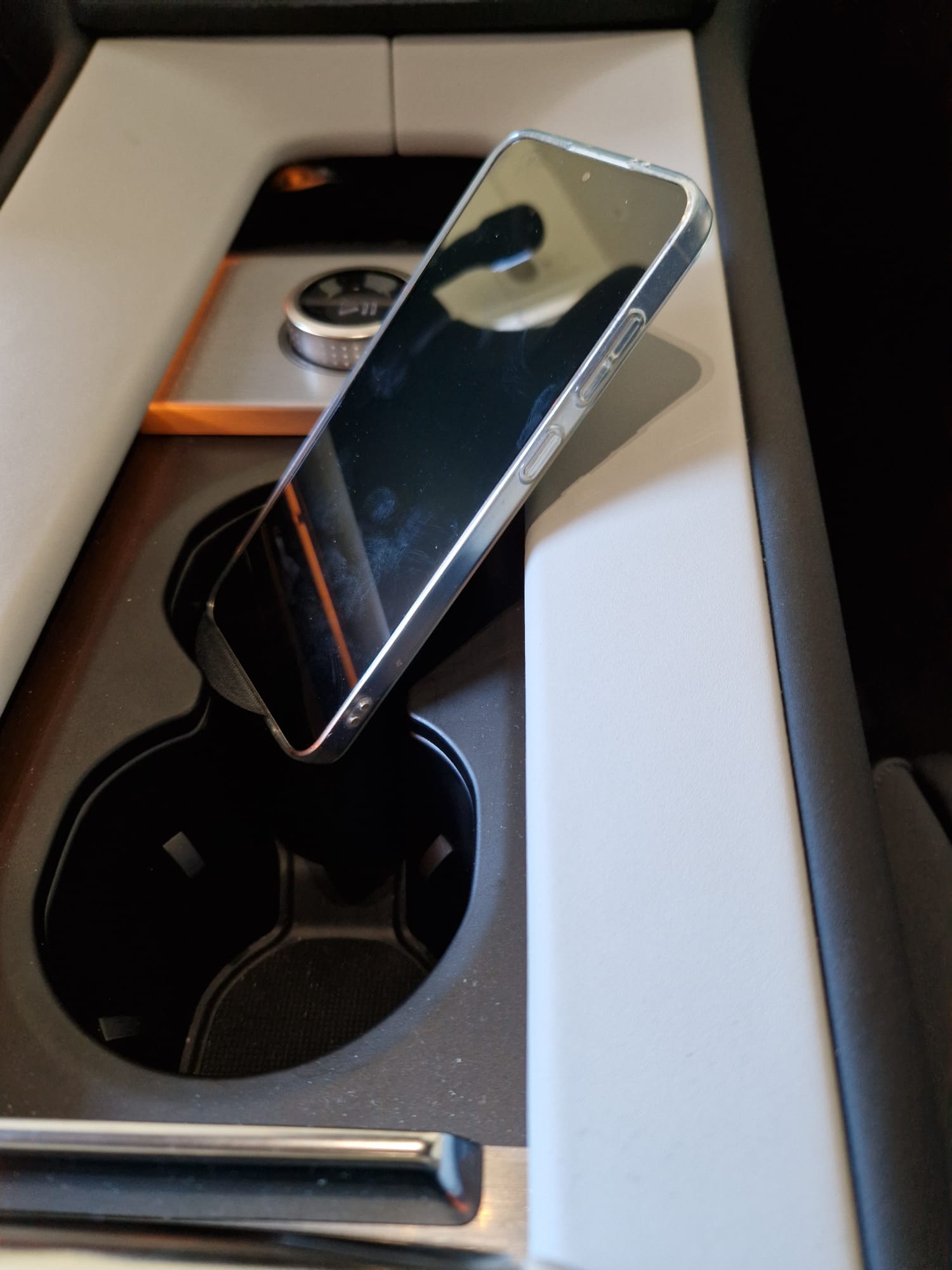 Polestar 4 Mobile Key Cup Holder