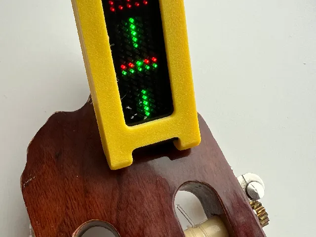 Cover for guitar tuner: UniTune clip