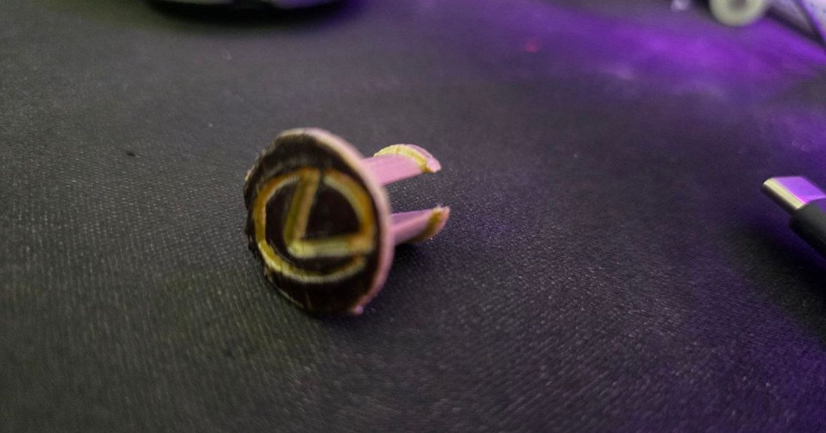 Lexus/Toyota Floor Mat Clip by JCDenton14 Download free STL model