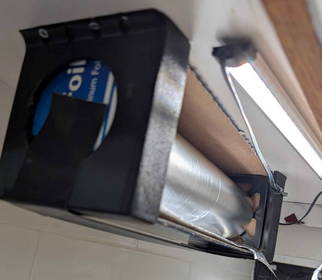 Kirkland Tinfoil Undercabinet Mount