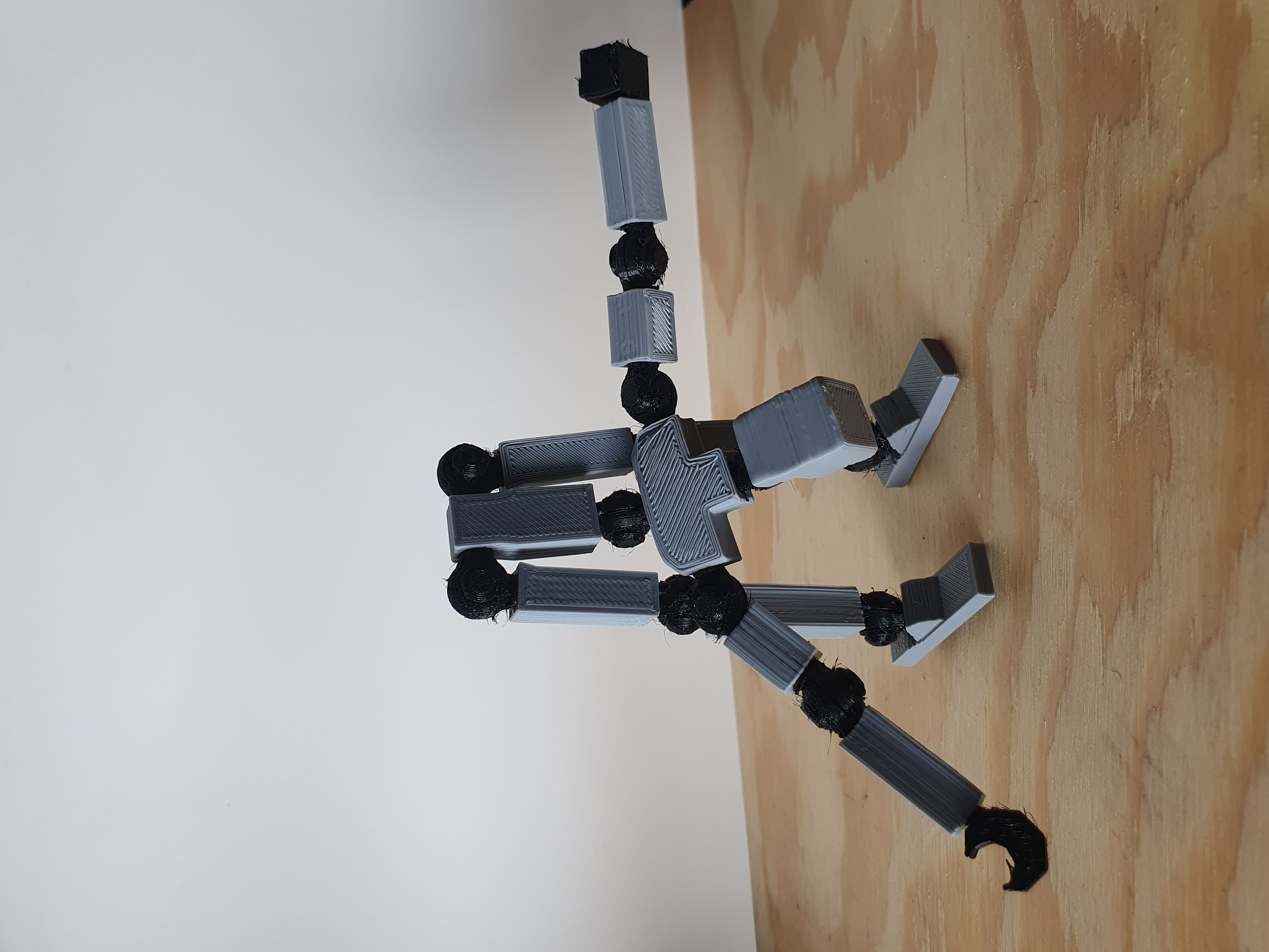 "TP-Unit01" 3D Printable Poseable Action Figure — miniatura 5