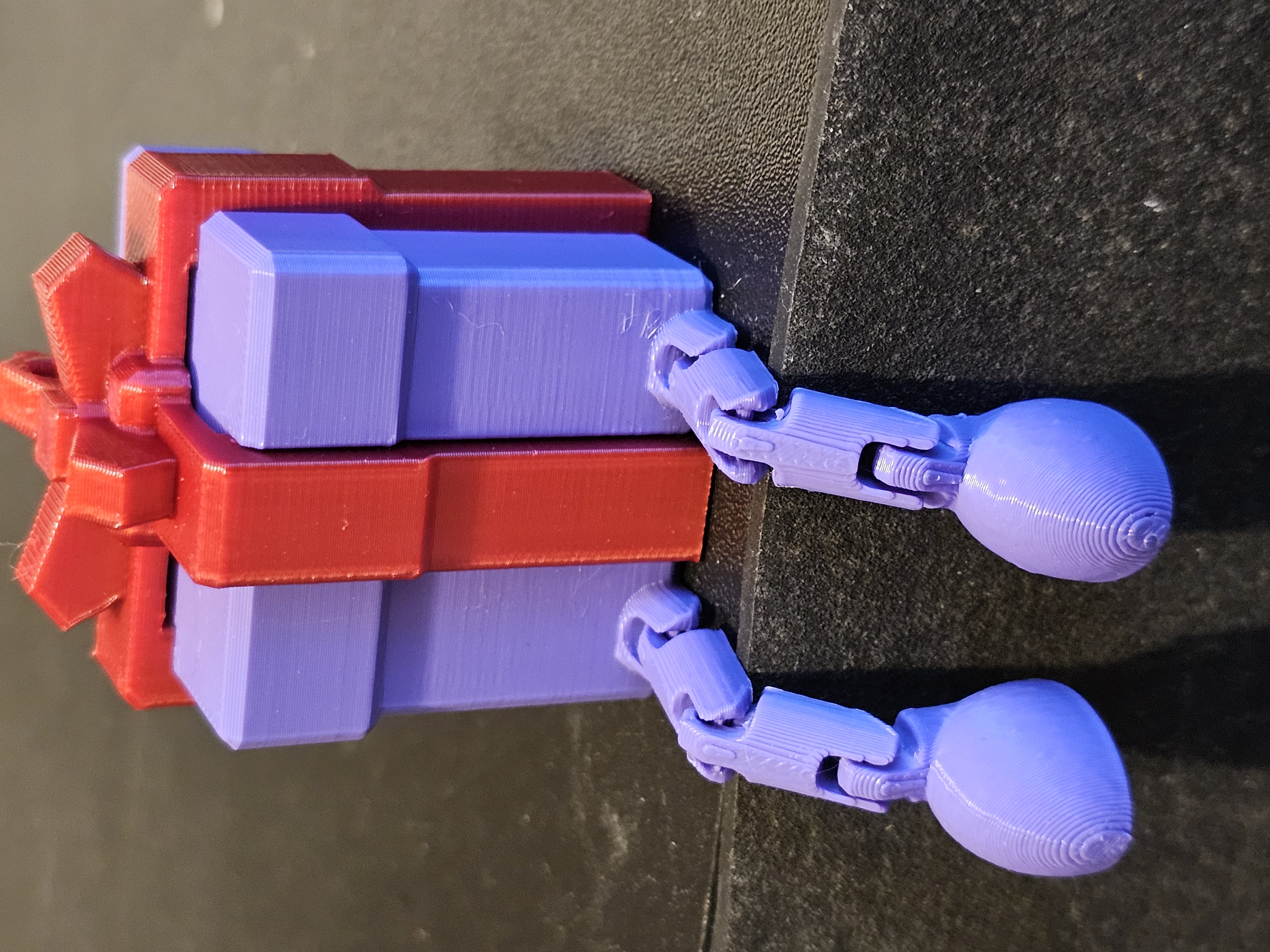 Present with Articulated legs
