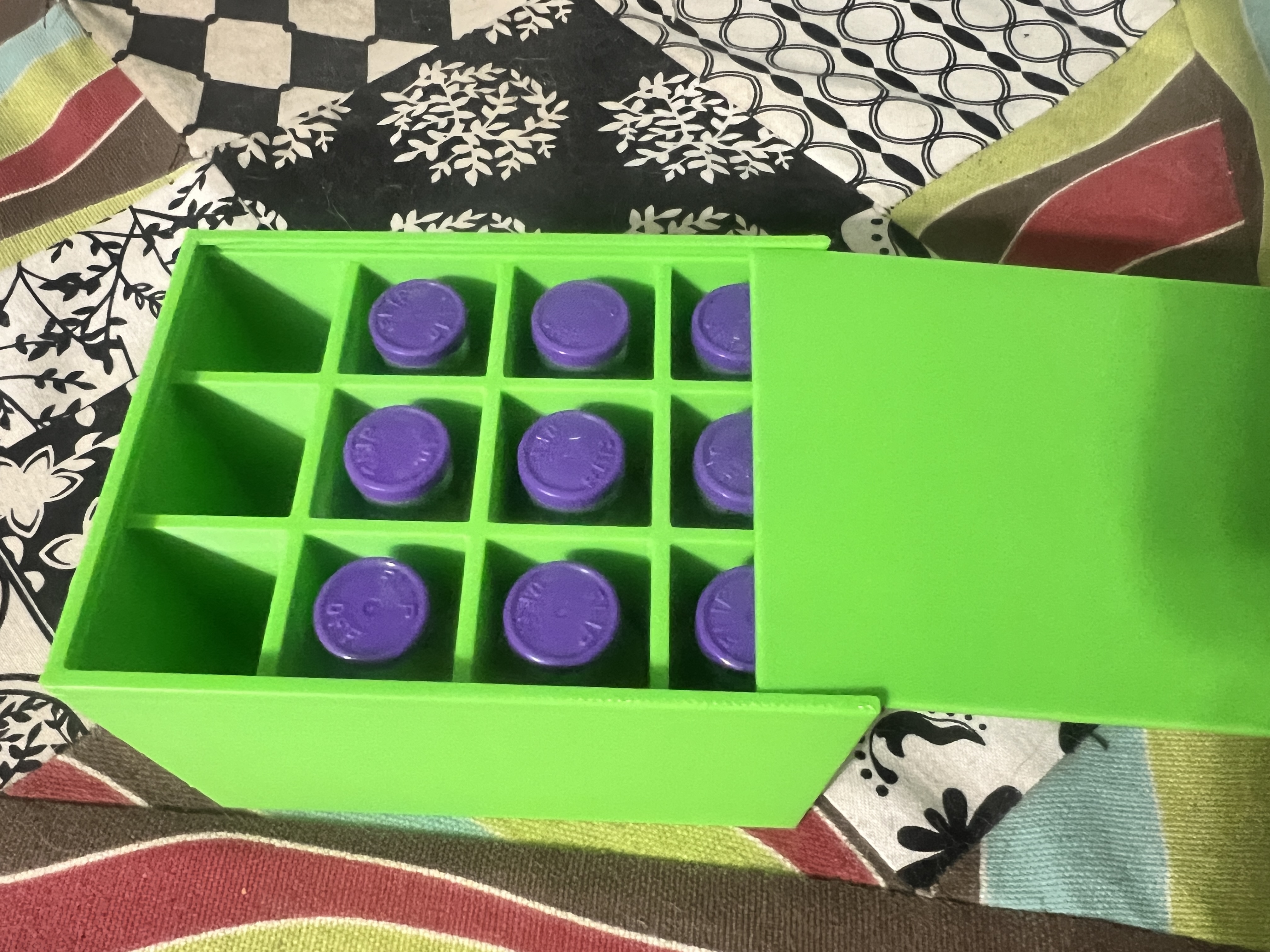 Insulin bottle box for insulin vials
