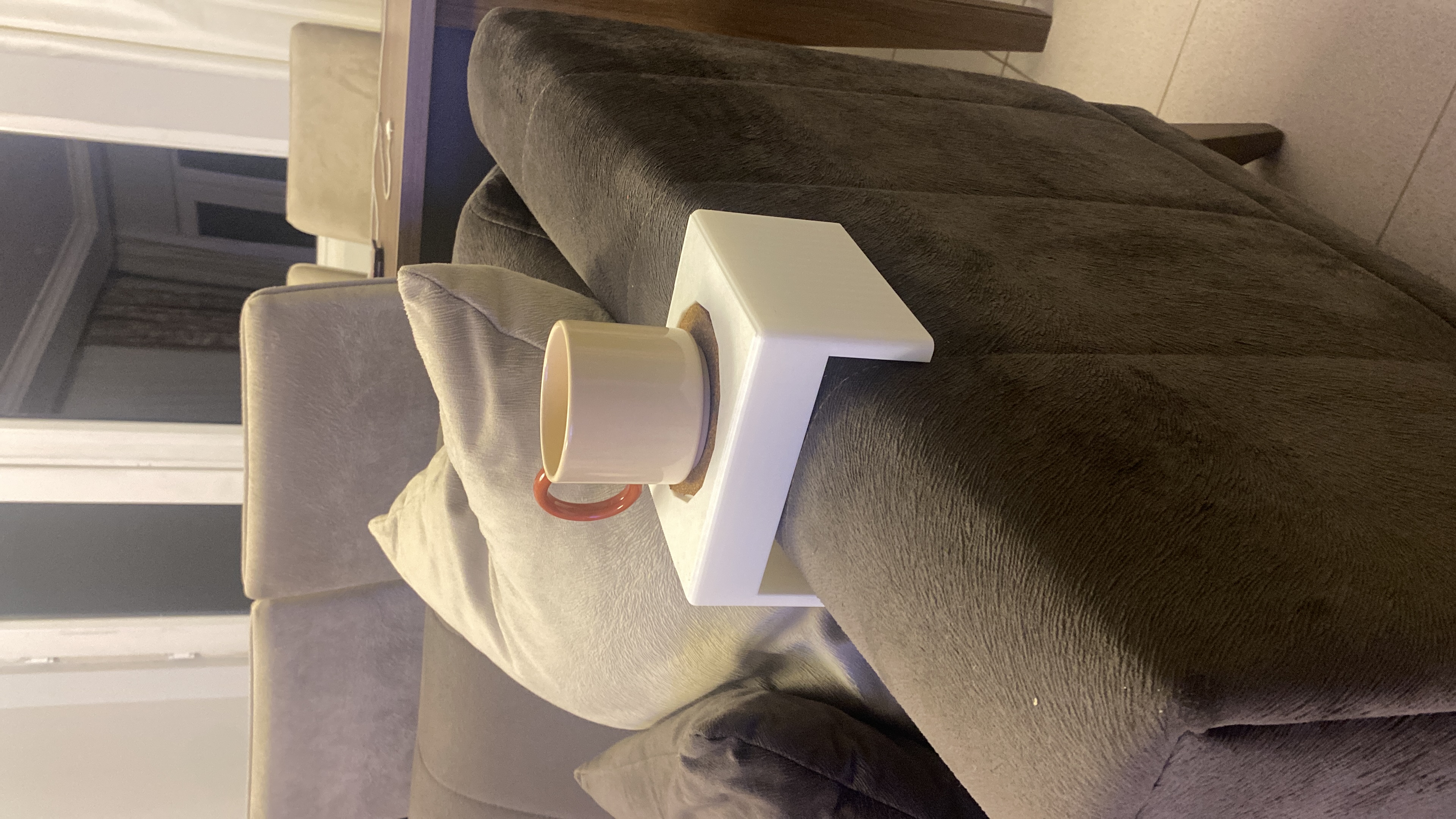 Couch Cup Holder by Erdal Kama Download free STL model