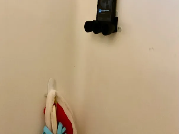 Remix - Wall Mount Passive Speaker/Amplifier for Bottom-Speaker Phones