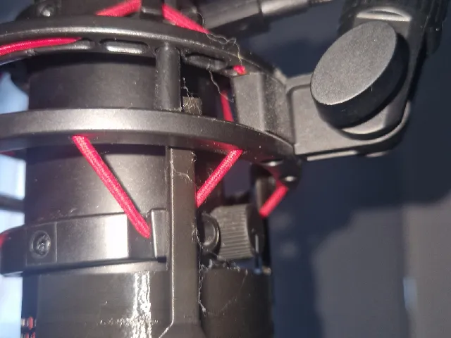 HyperX Quadcast Red Glare Blocker