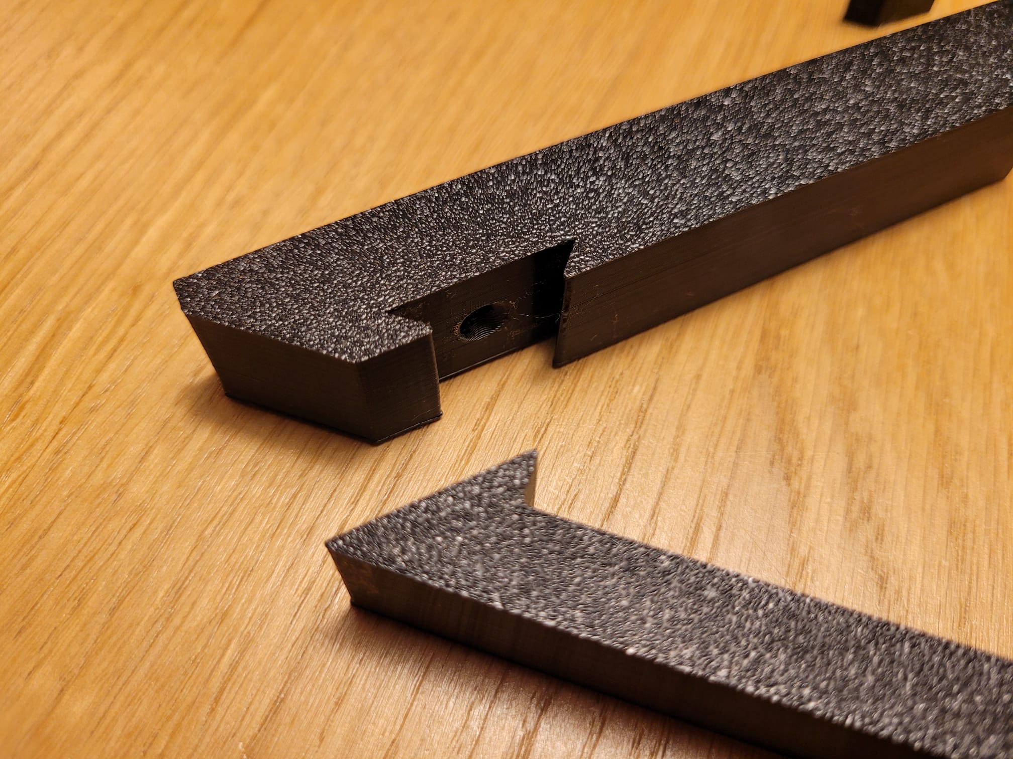 Shelf bracket with hidden screws por John the Melter Descargar modelo