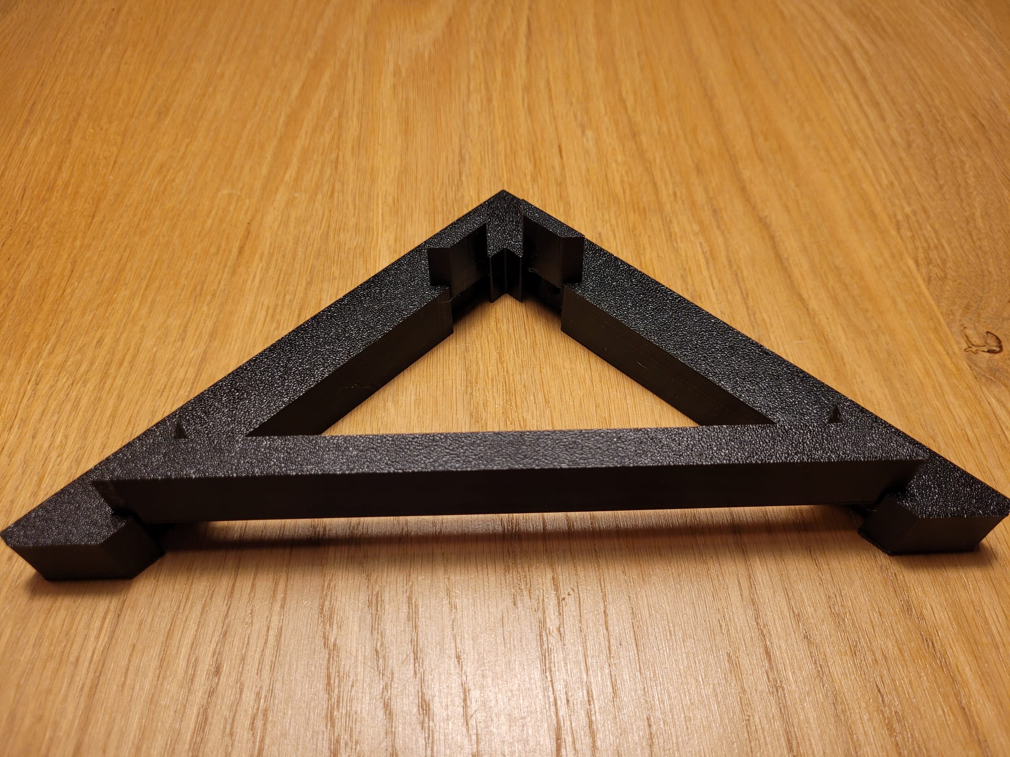 Shelf bracket with hidden screws por John the Melter Descargar modelo