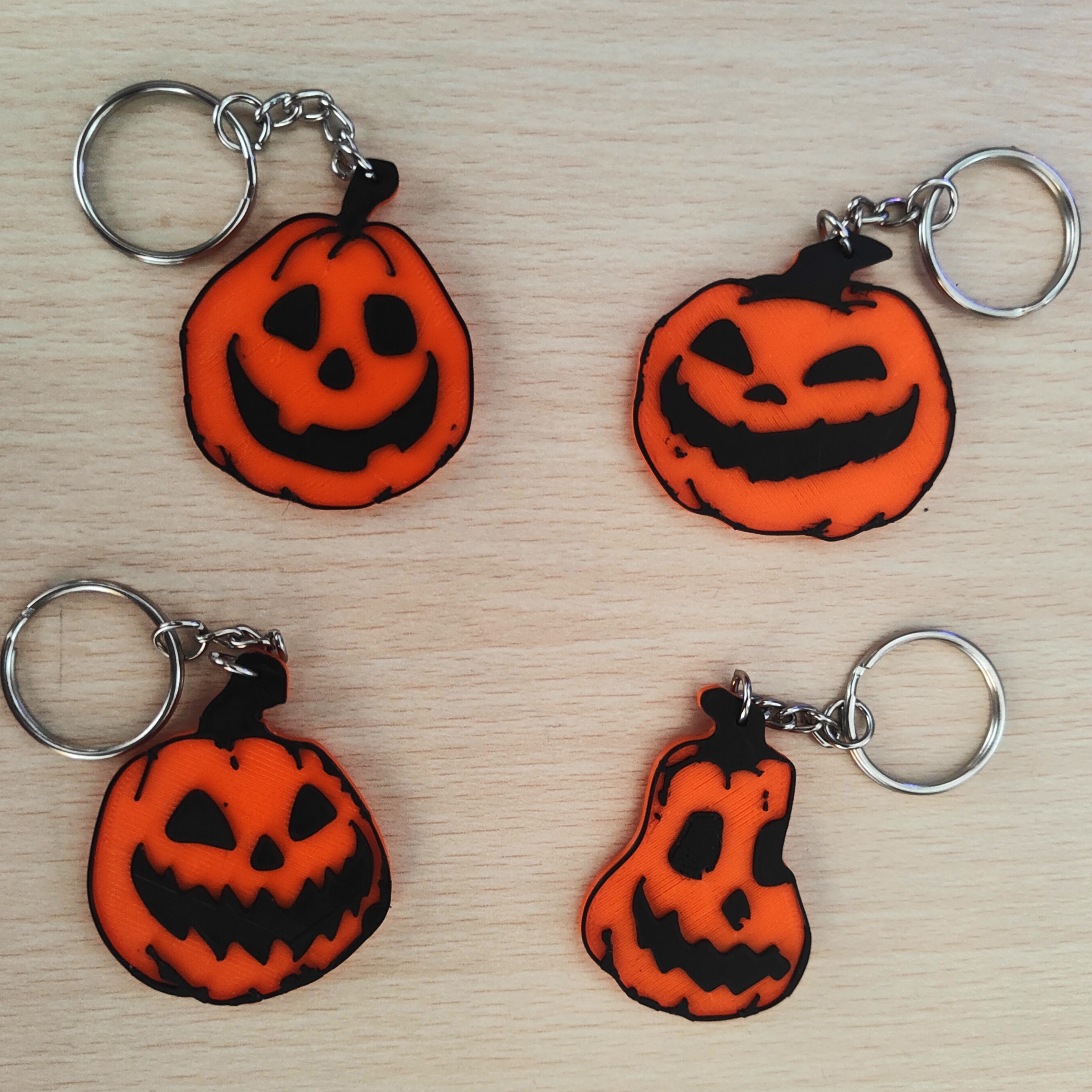 Halloween pumpkin keychain set