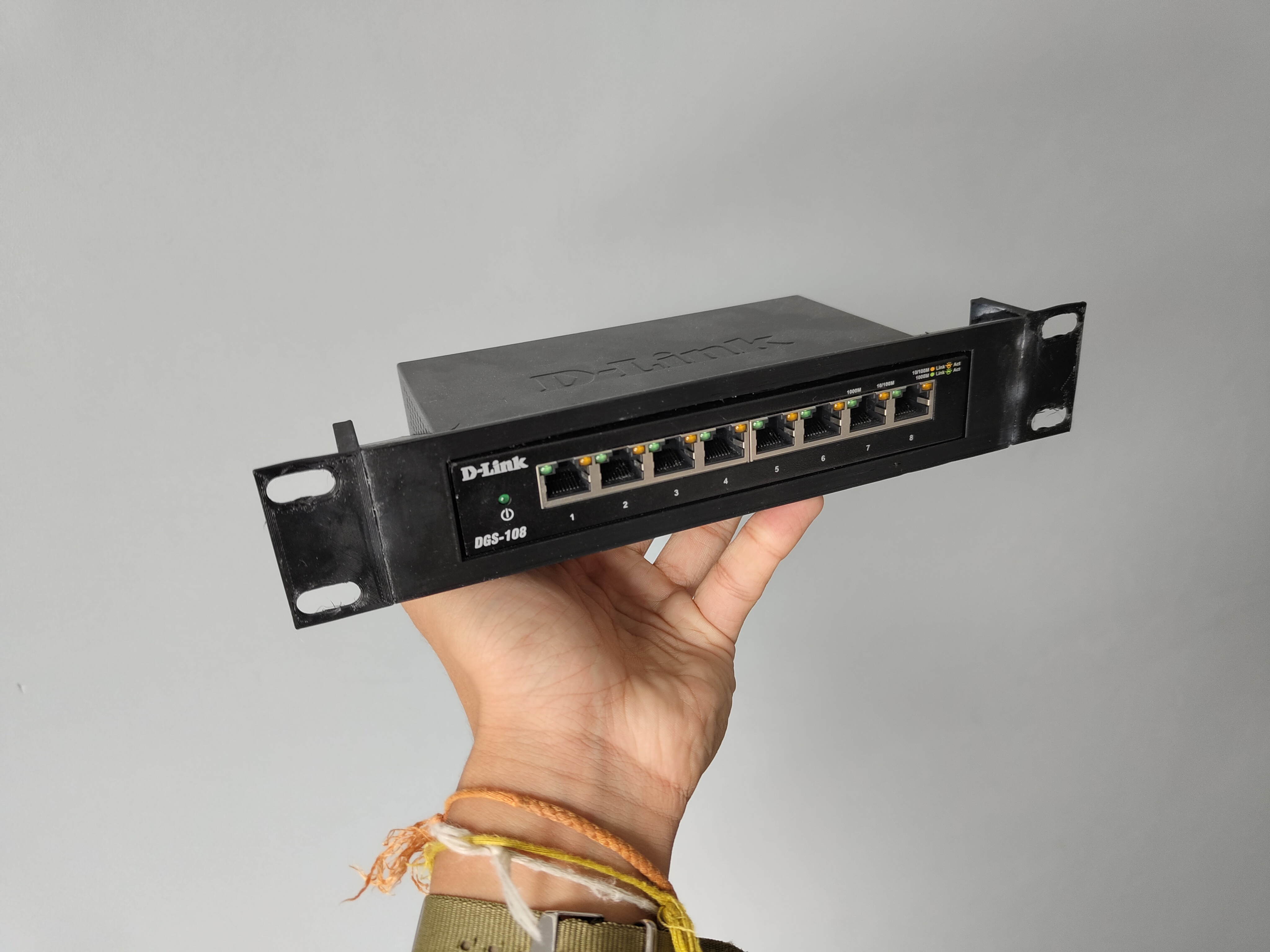 10" Rack Mount DGS108 Switch