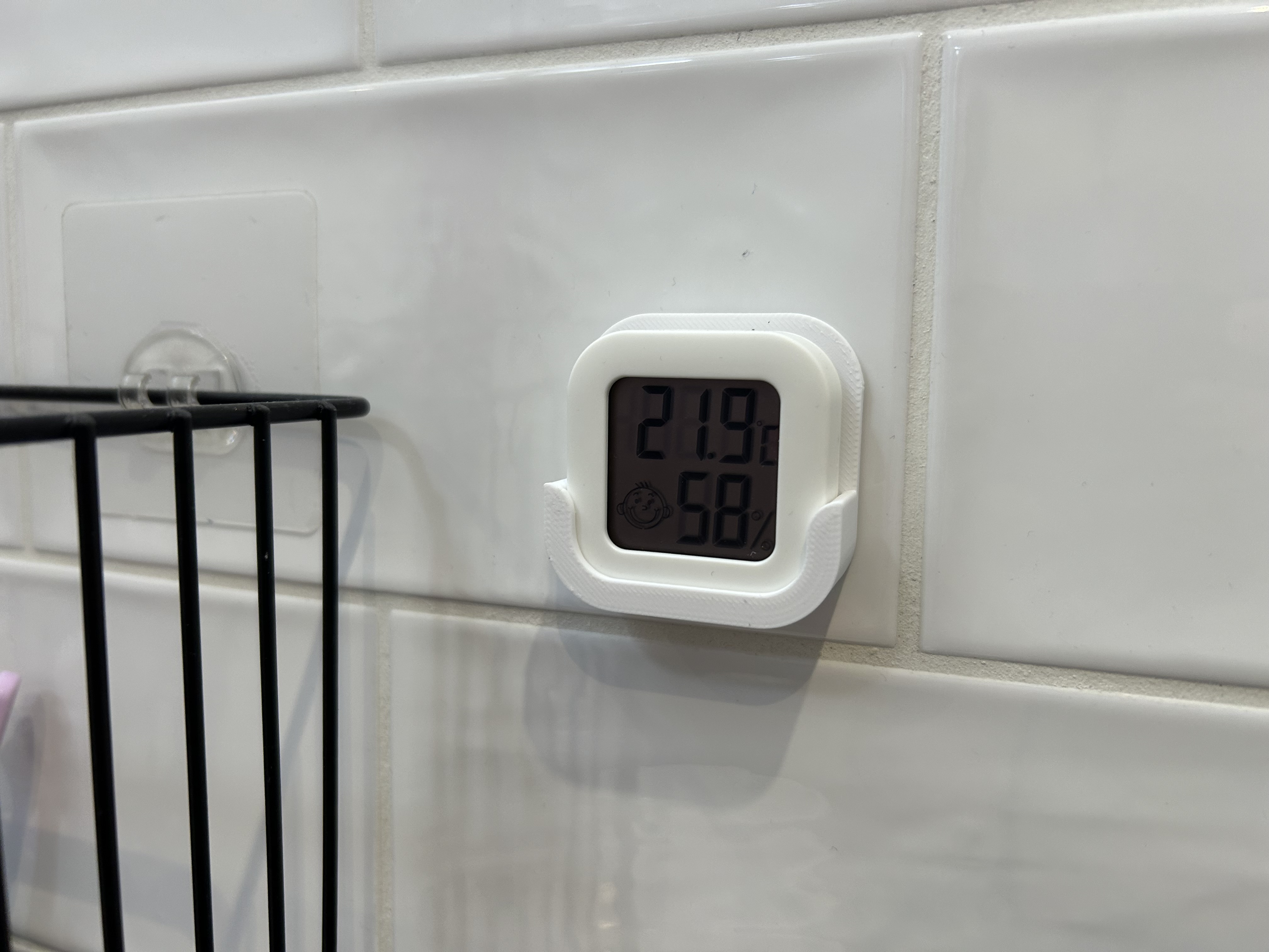 Thermometer hygrometer holder for cheap sensor