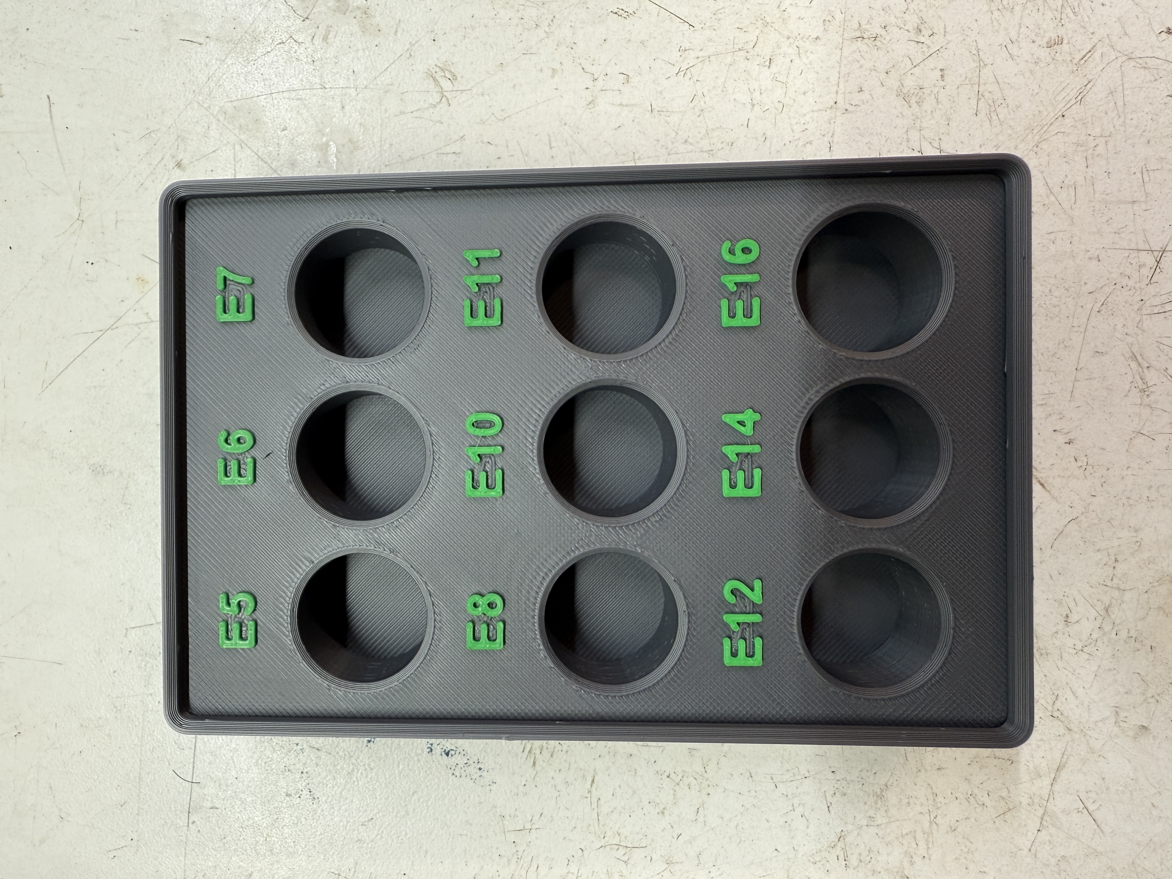 Carlyle E-Torx SAE Socket Set Gridfinity bin with magnets — thumbnail 2