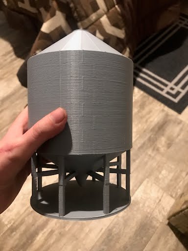 grain bin with legs Support