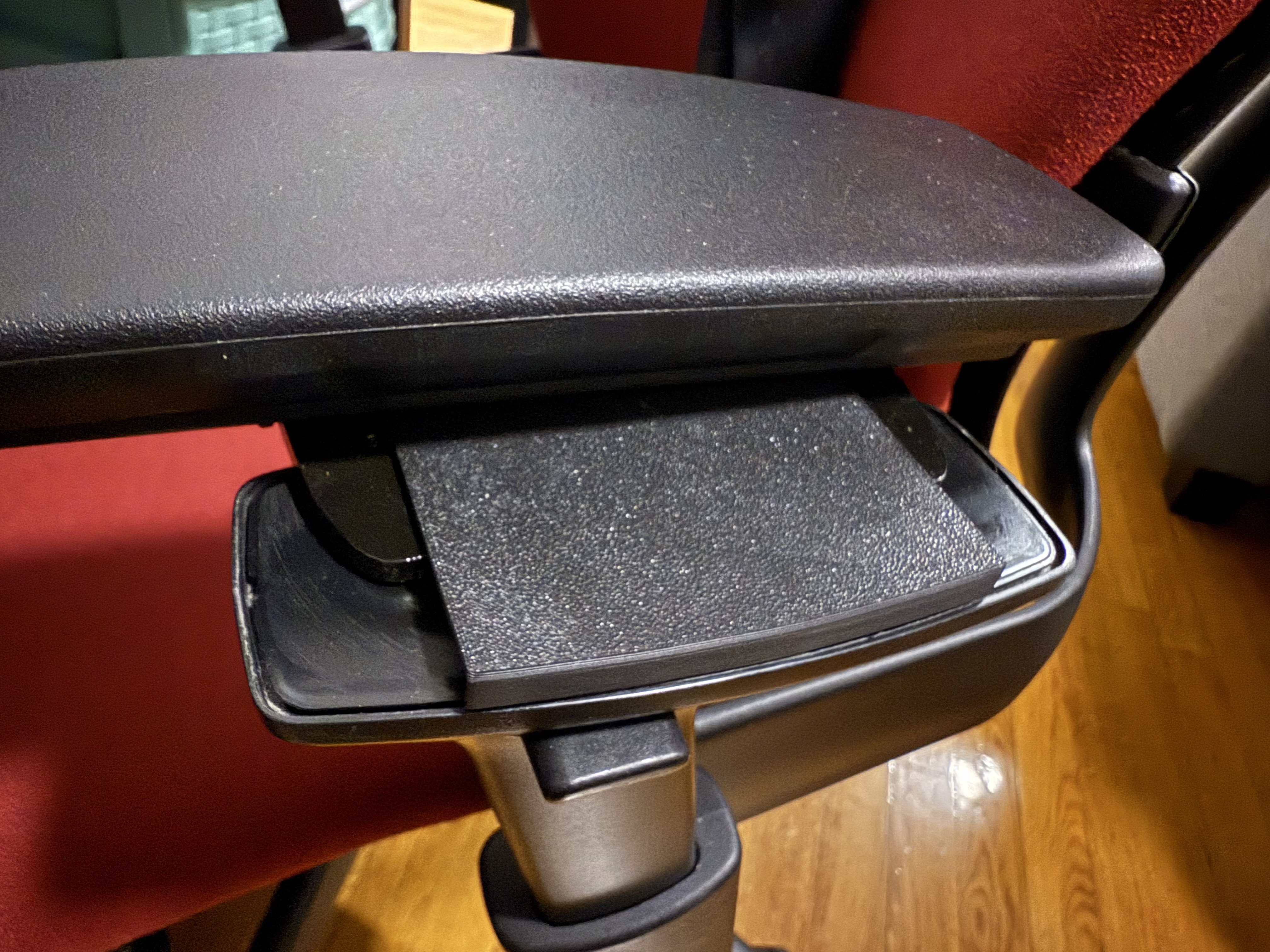 Steelcase Amia/Leap v2/Think Armrest Underlays/Pivot Plate Bearing (anti-pinch)