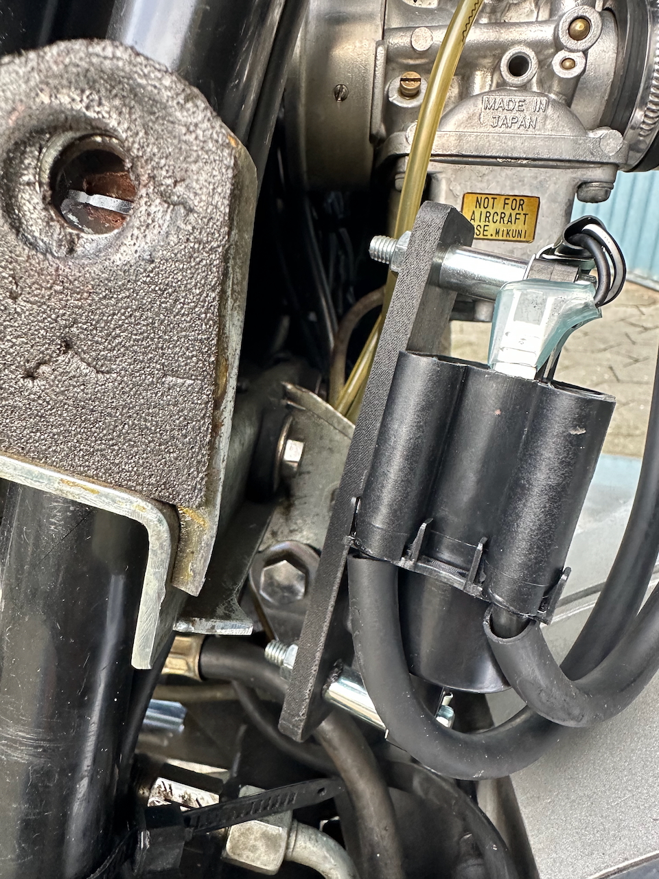 Ignition coil bracket adapter for BSA A65