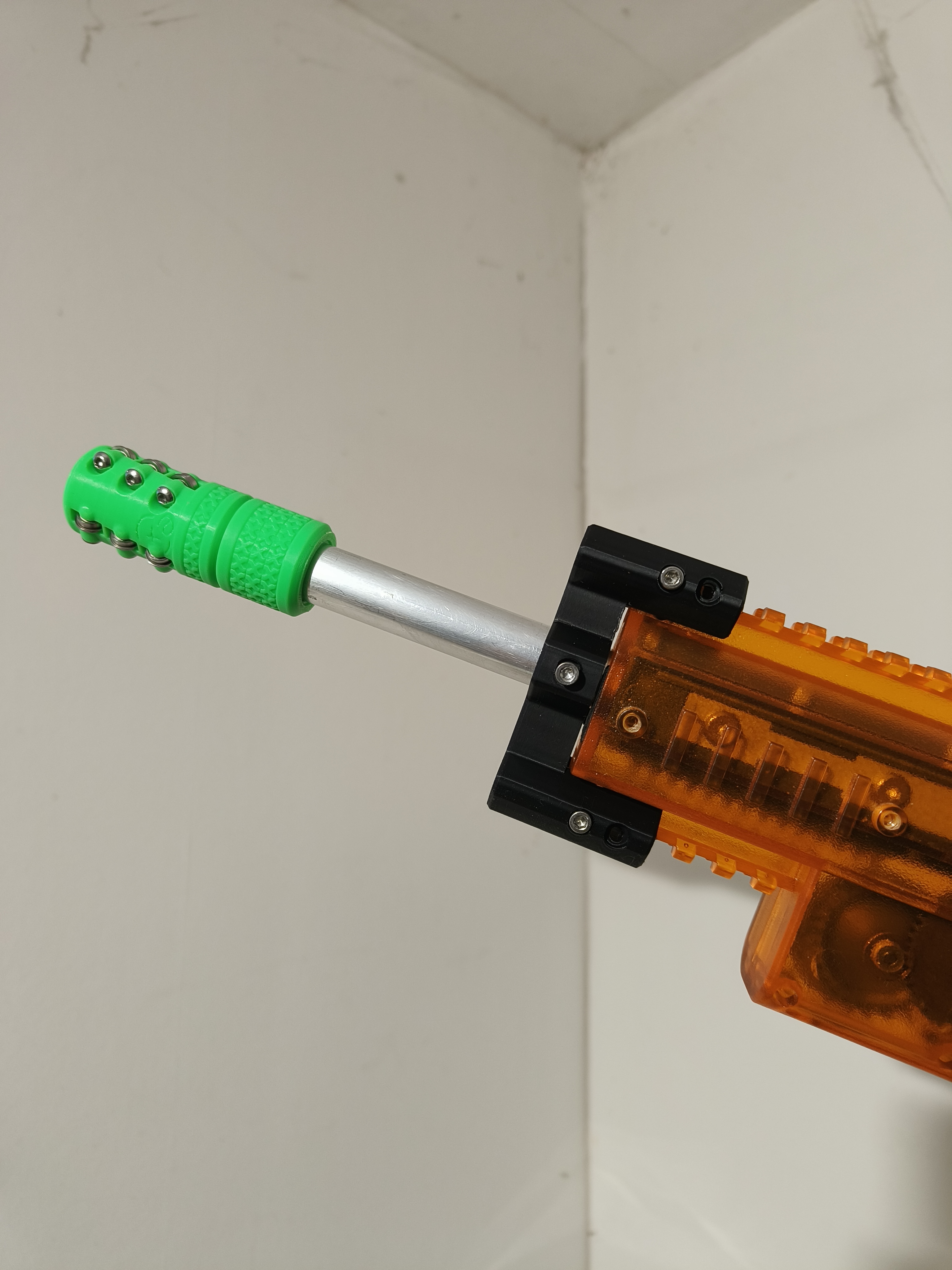 Colonel Wasp 77 --- Standard 16mm barrel replacement mount (Shell cutting needed)