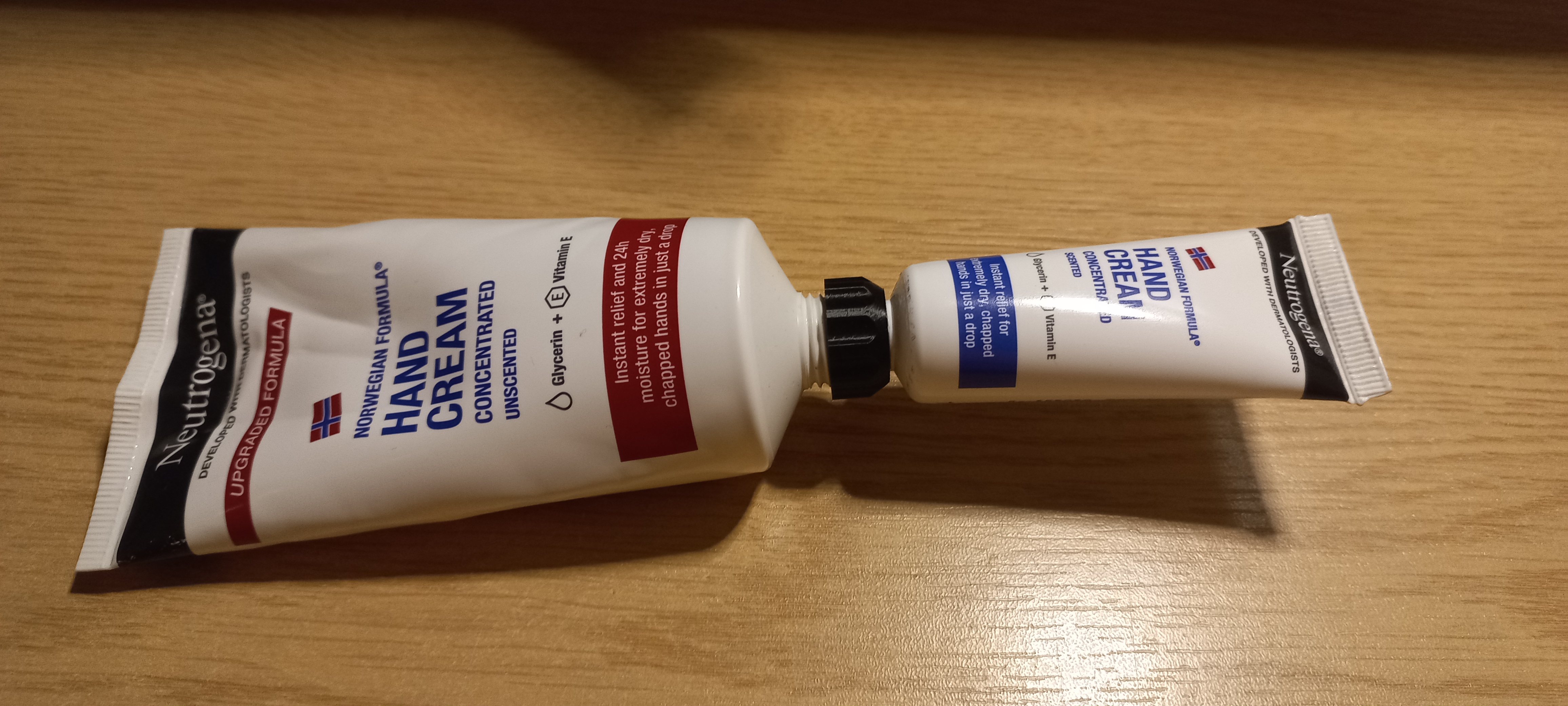 Neutrogena Hand cream transfer adaptor
