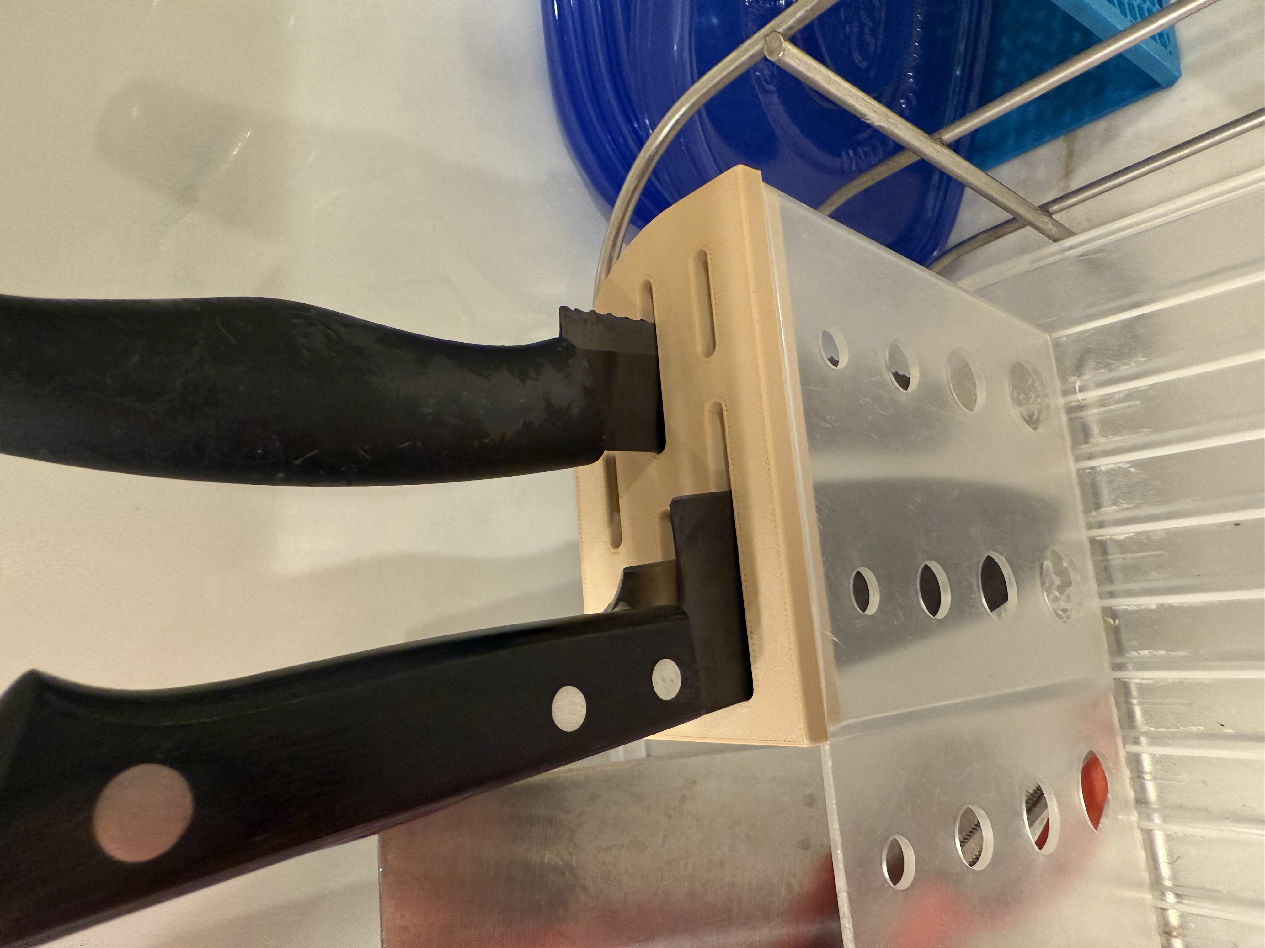 Simple Human knife block insert with flange