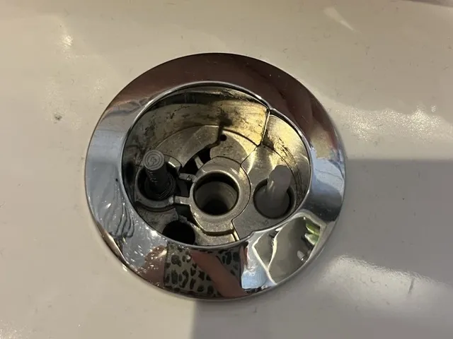 ROCA internal button mechanism