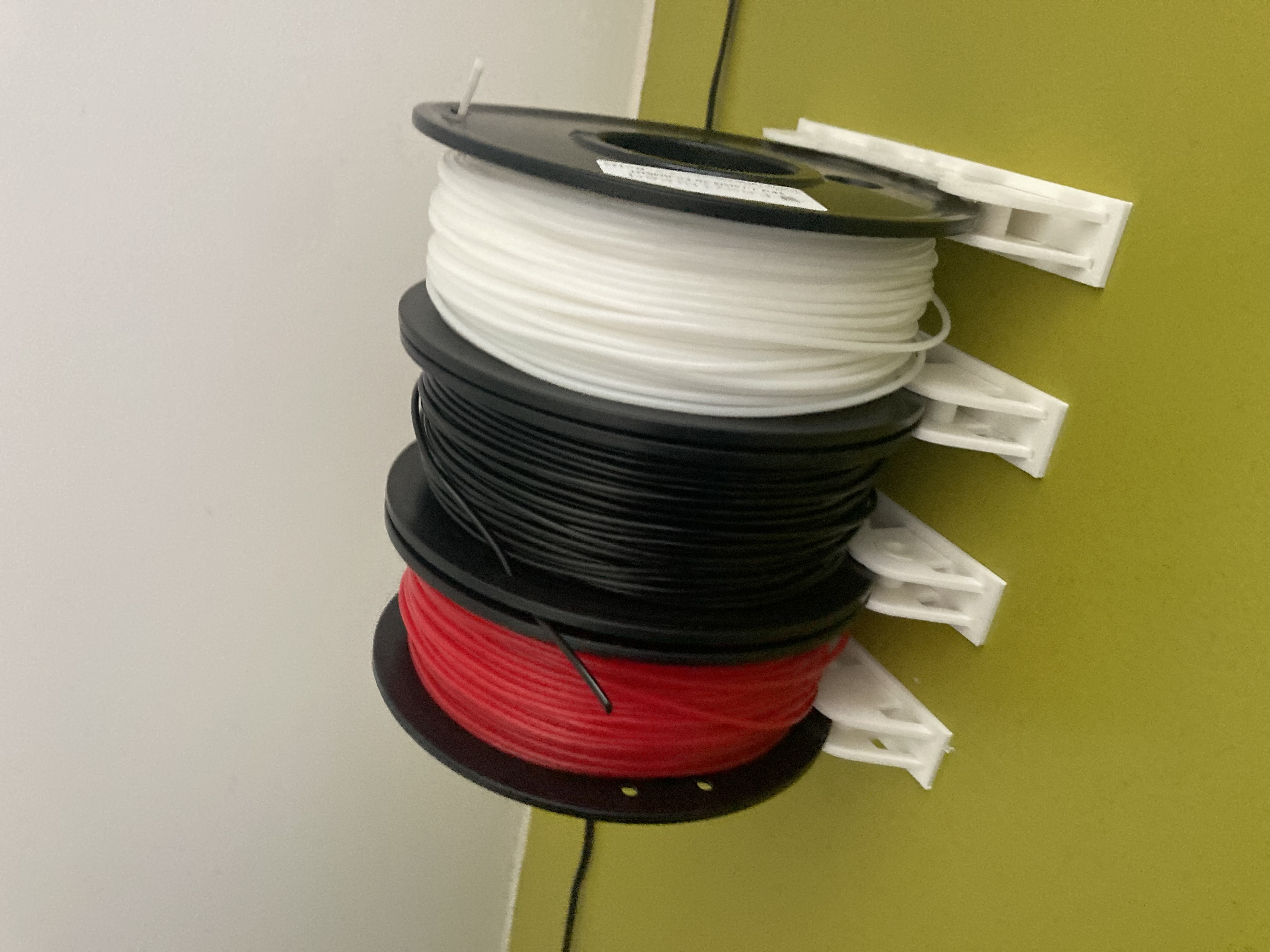 Fillament holder for every type of fillament