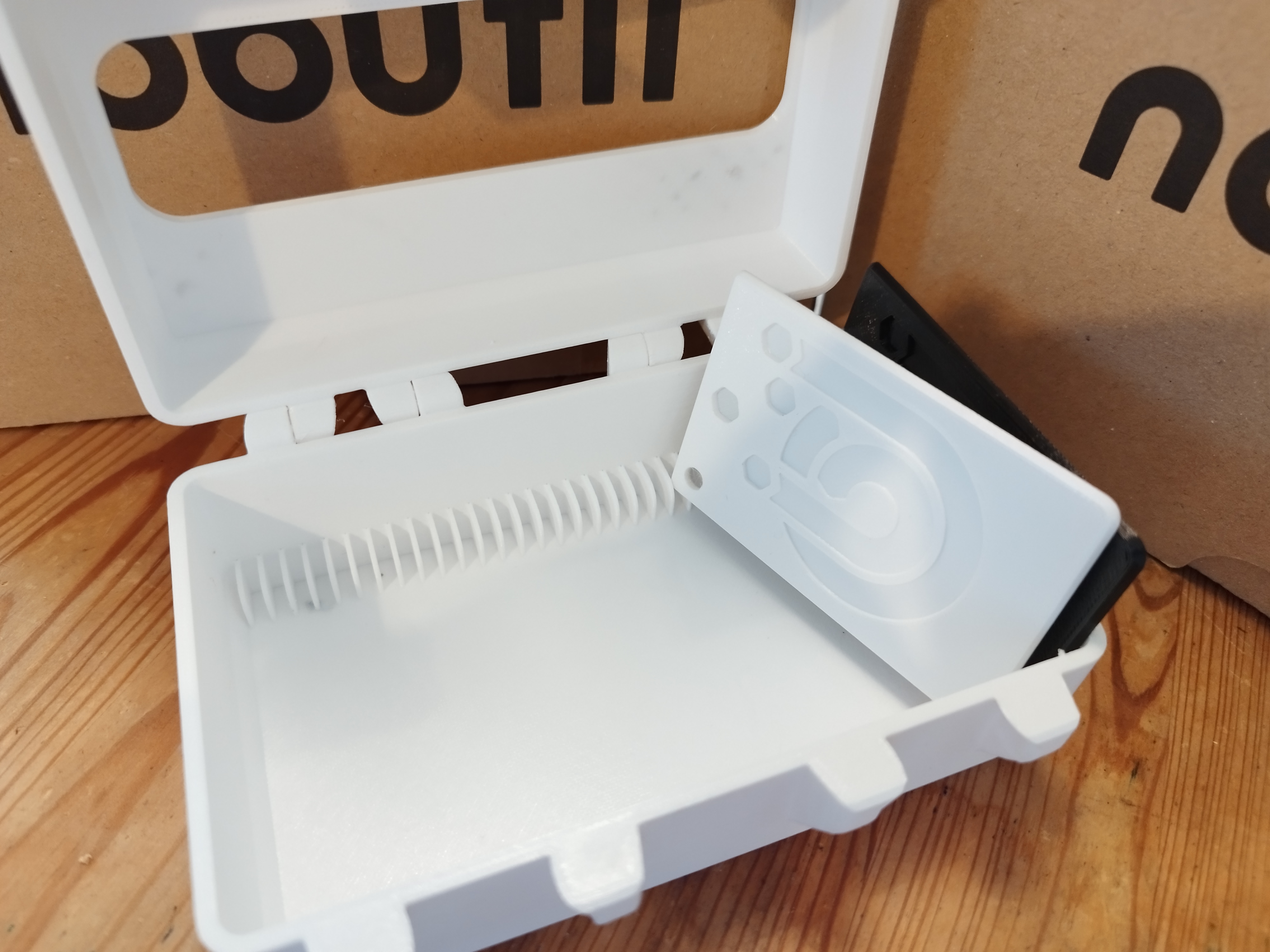 SnapLock Simple Swatch Box for Nobufil Swatches