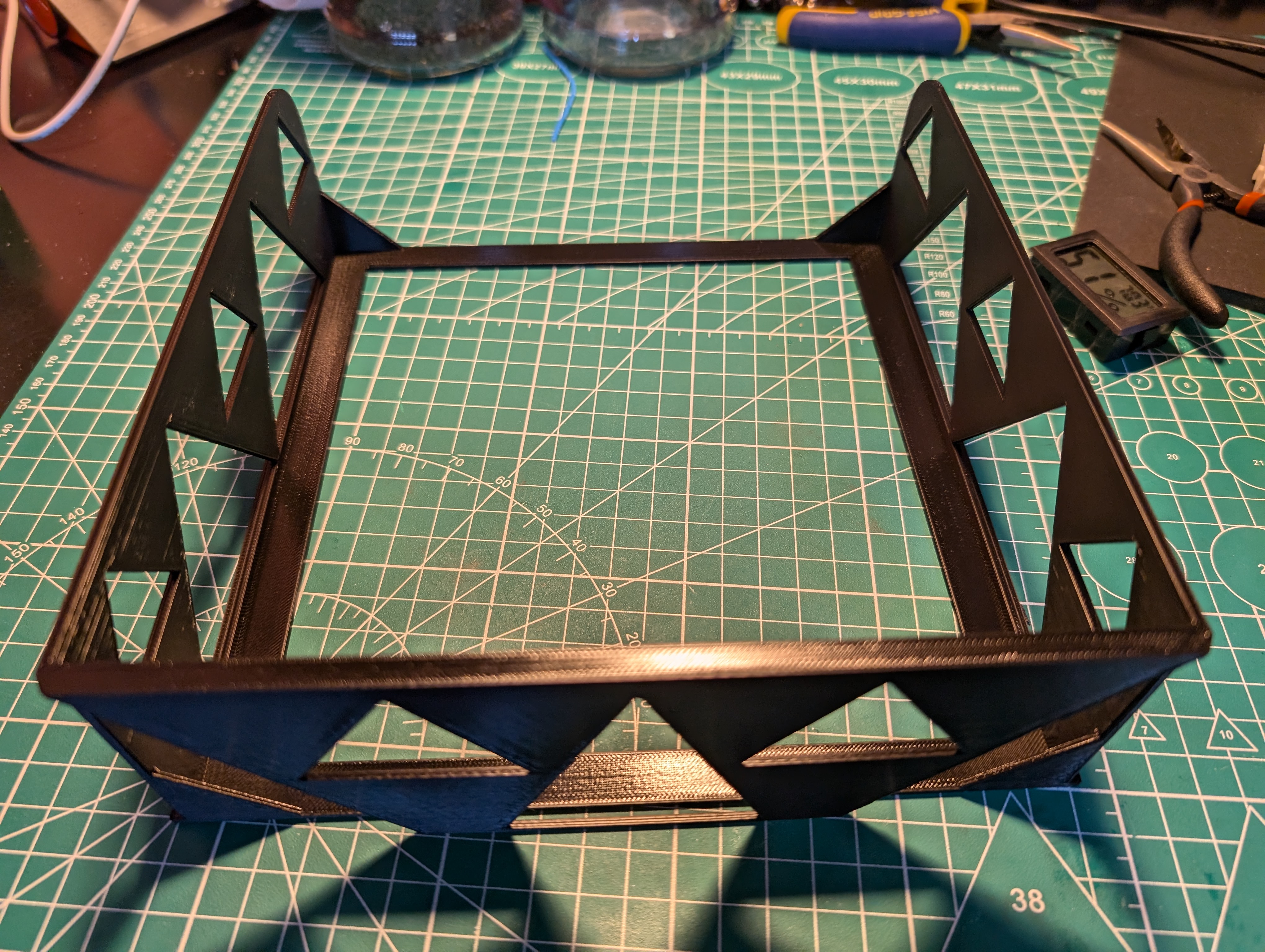 Filament Box Structure Backbone for Storing Stuff