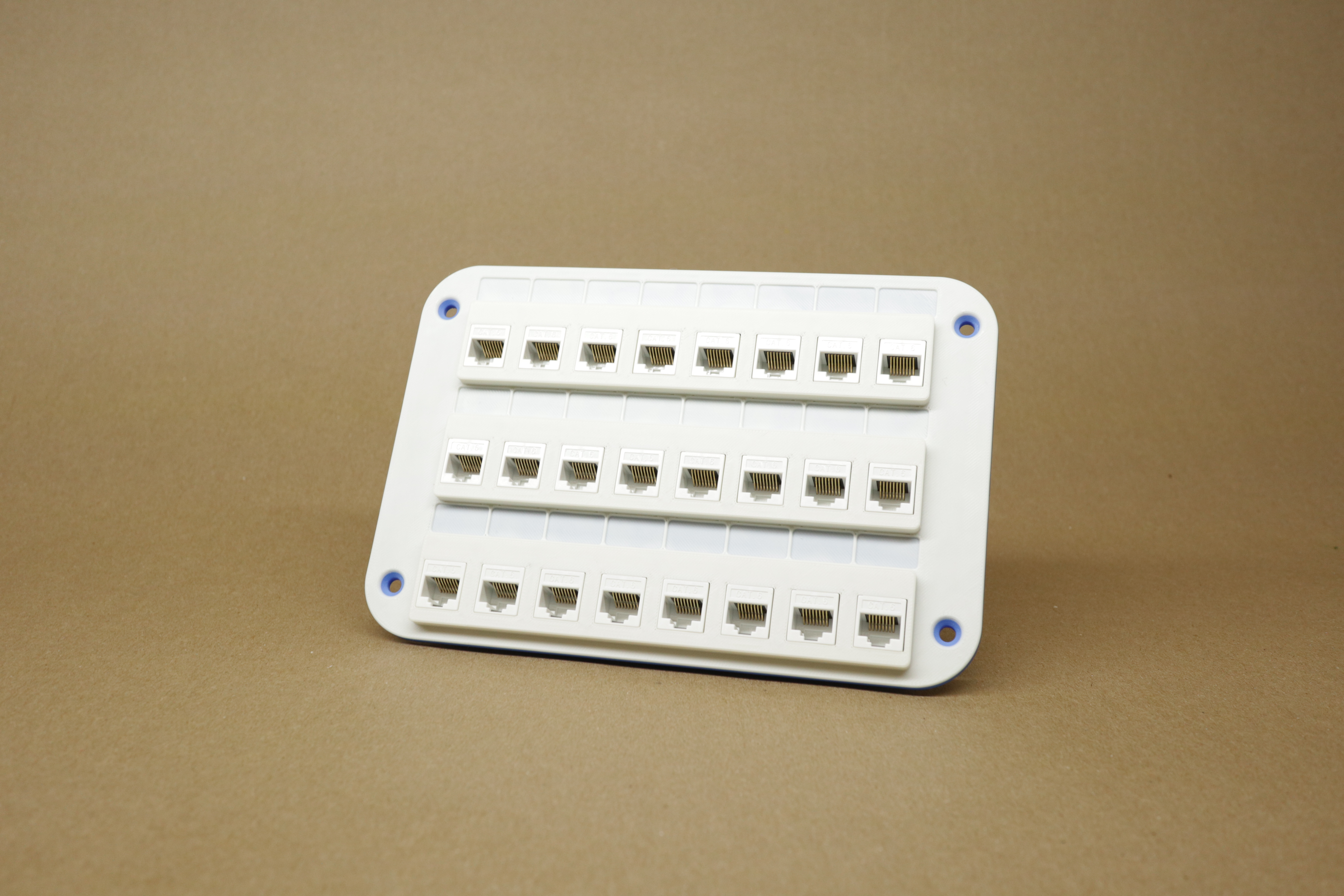 24-slot keystone grid (patch panel)