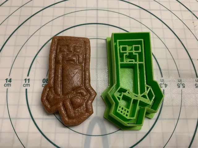 Creeper Cookie cutter